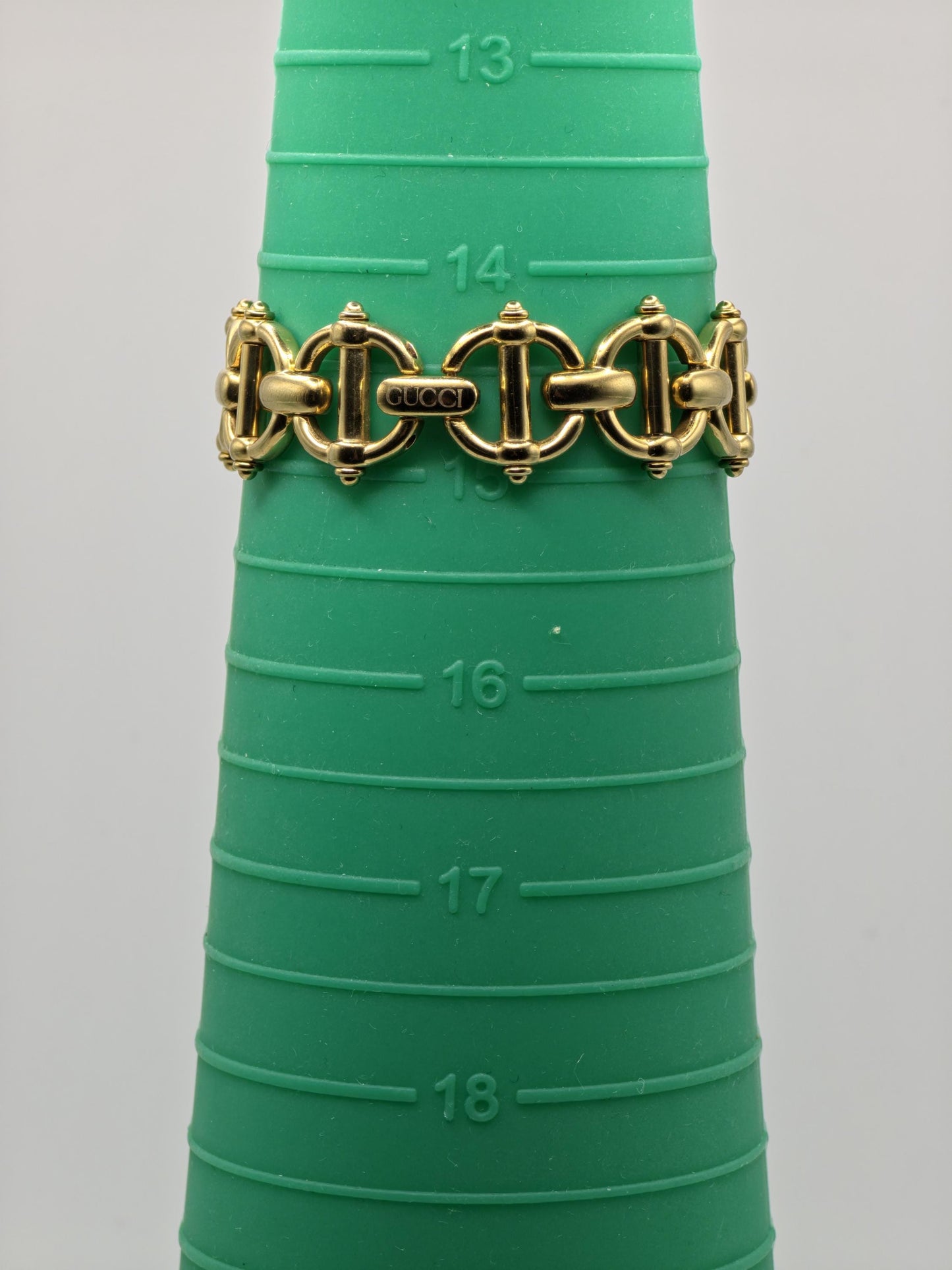 Gucci 6400L Vintage Swiss Women’s Watch | Box & International Warranty - 167