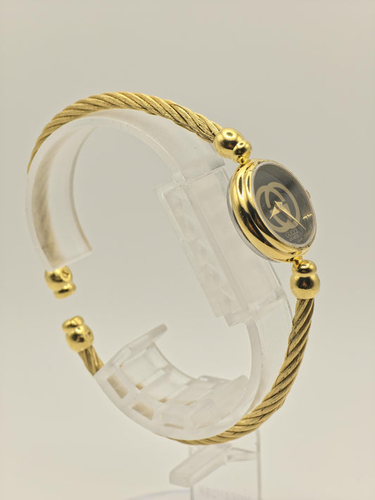 Gucci 2047.1L Gold Tone Bangle Bracelet Women Vintage Quartz Watch | - 318