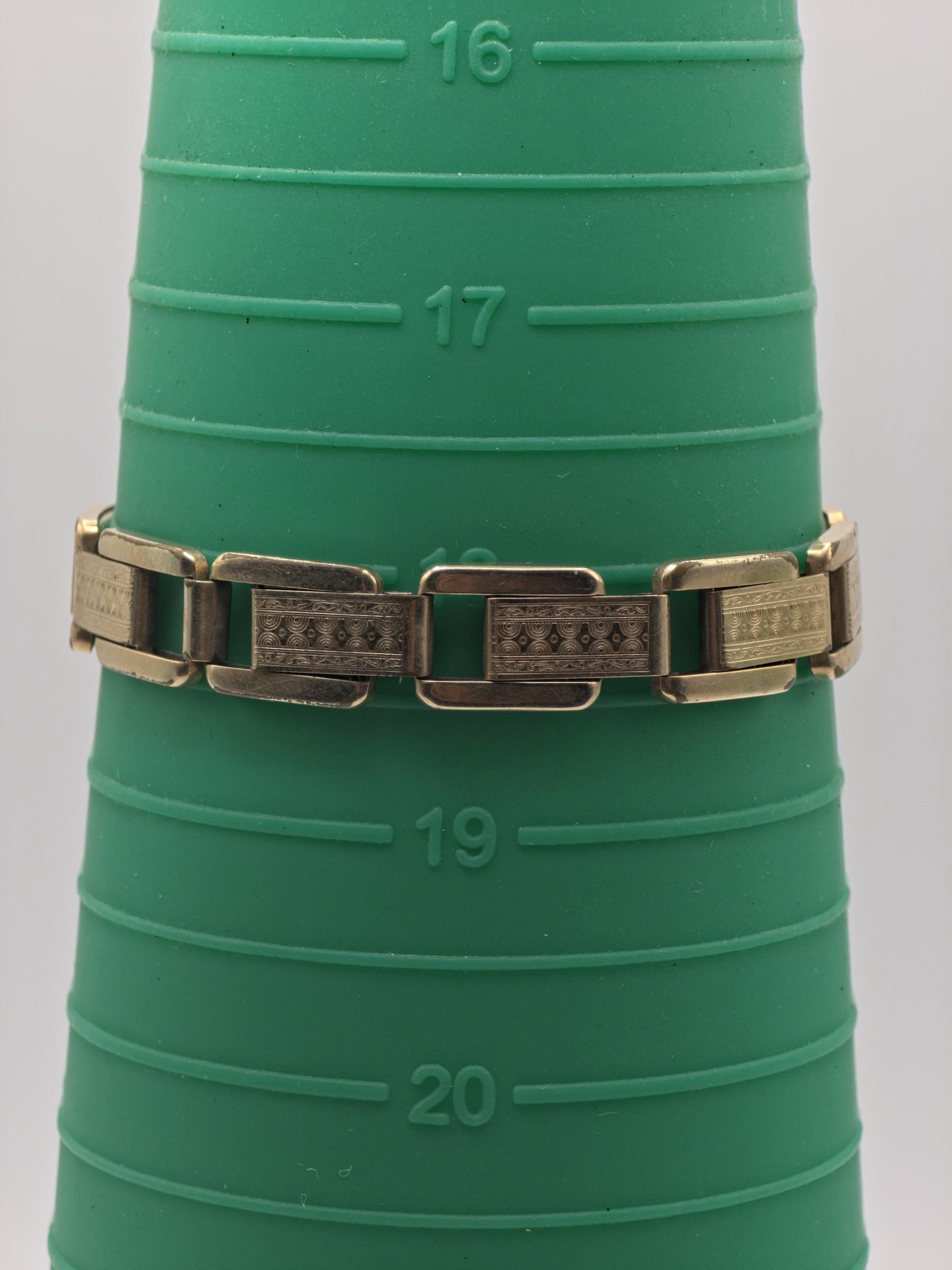 Vintage Longines Women's Mechanical Gold Tone Enamel Dial Small Seconds Wrist Watch - 405