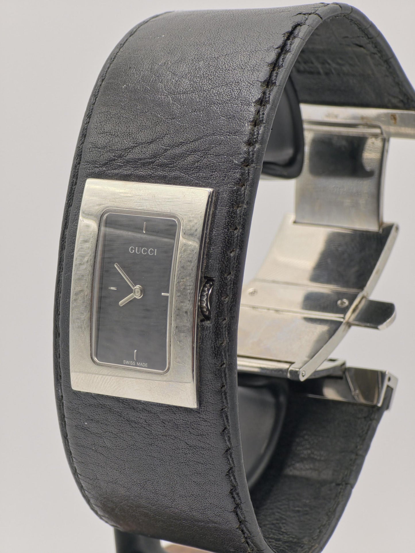 Gucci 7800L G74 Unisex Watch | Swiss Made Rectangle Dial | Vintage Designer Leather Strap Watch | Minimalist Luxury Timepiece