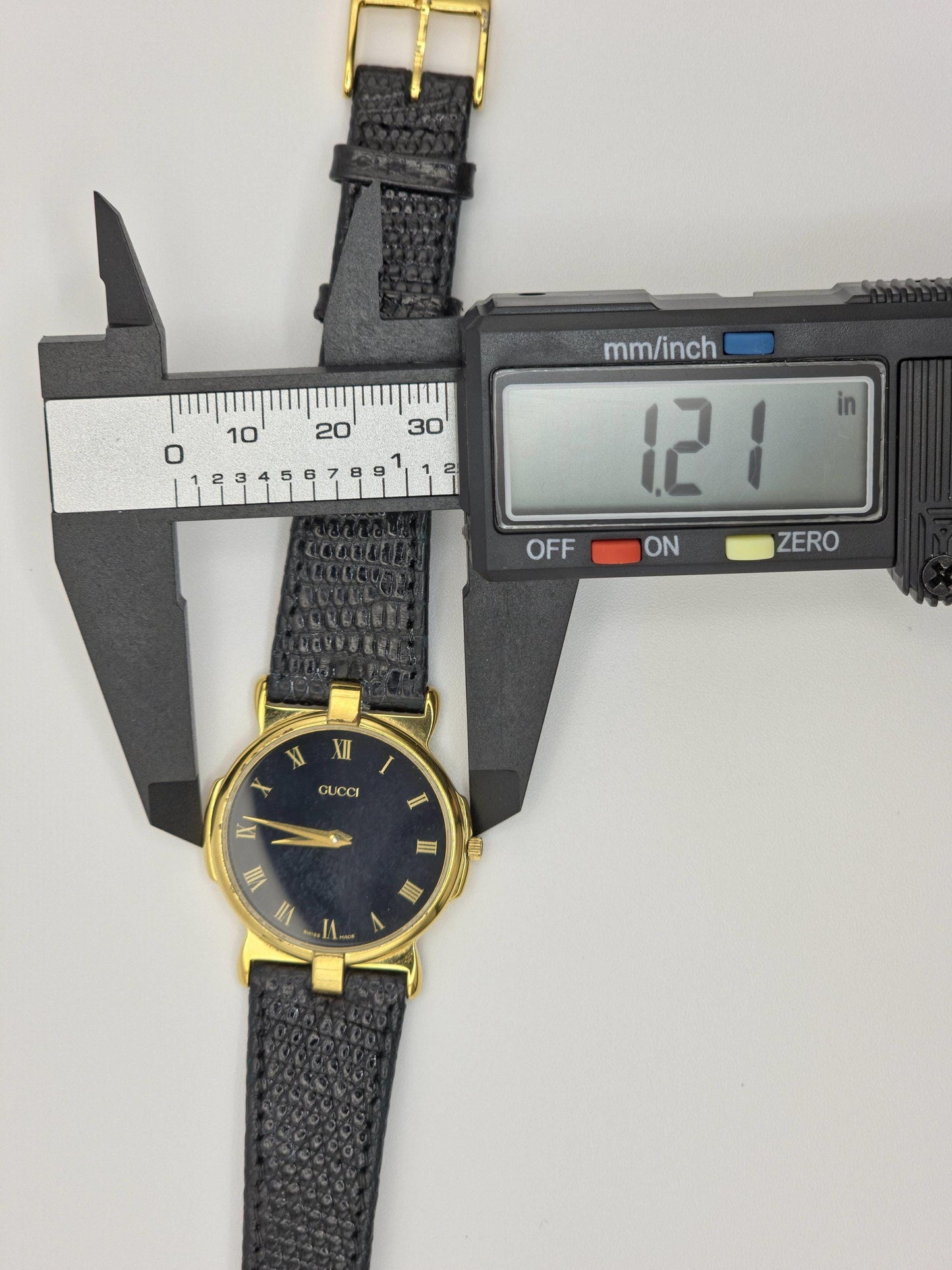 Gucci 3400 Gold Plated Quartz Watch | 1980s Swiss Made | Black Roman Dial | Vintage Dress Watch
