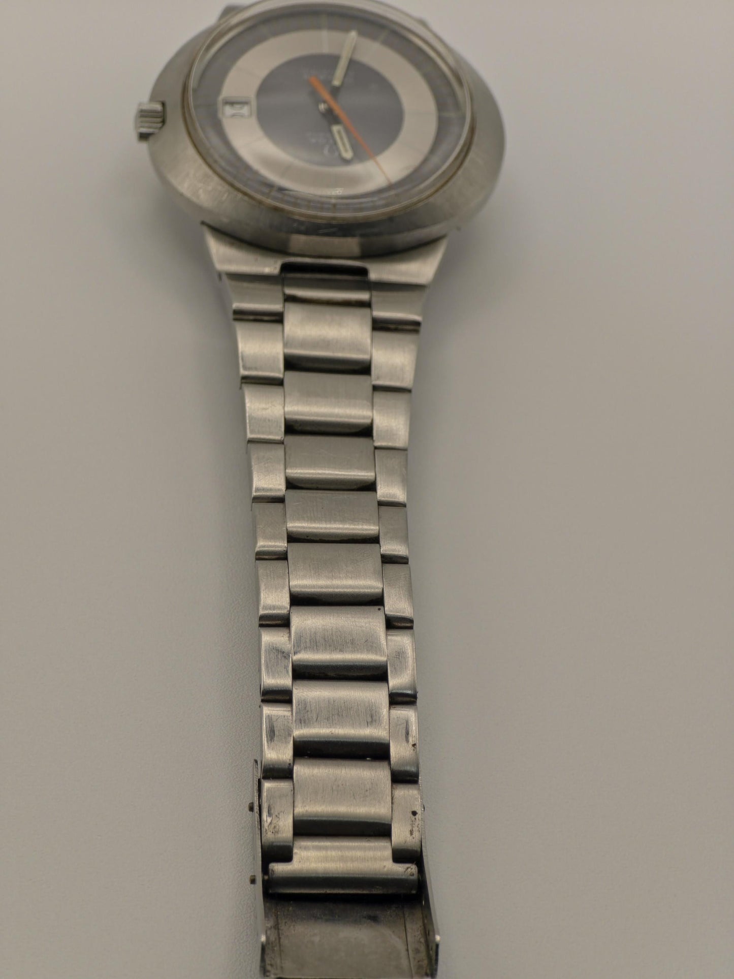Vintage Omega Genève Dynamic Watch | 1970s Swiss Automatic, Bullseye Dial