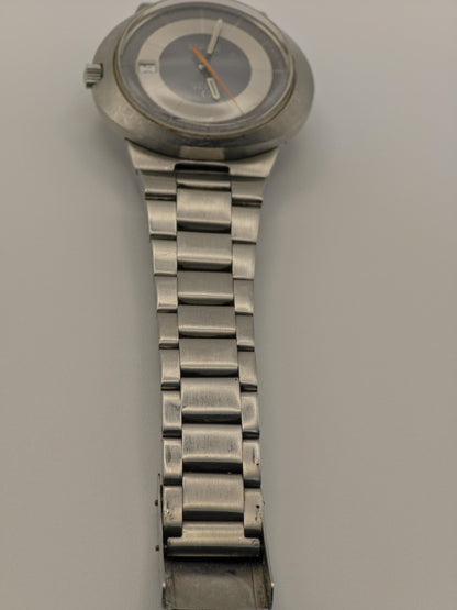 Vintage Omega Genève Dynamic Watch | 1970s Swiss Automatic, Bullseye Dial