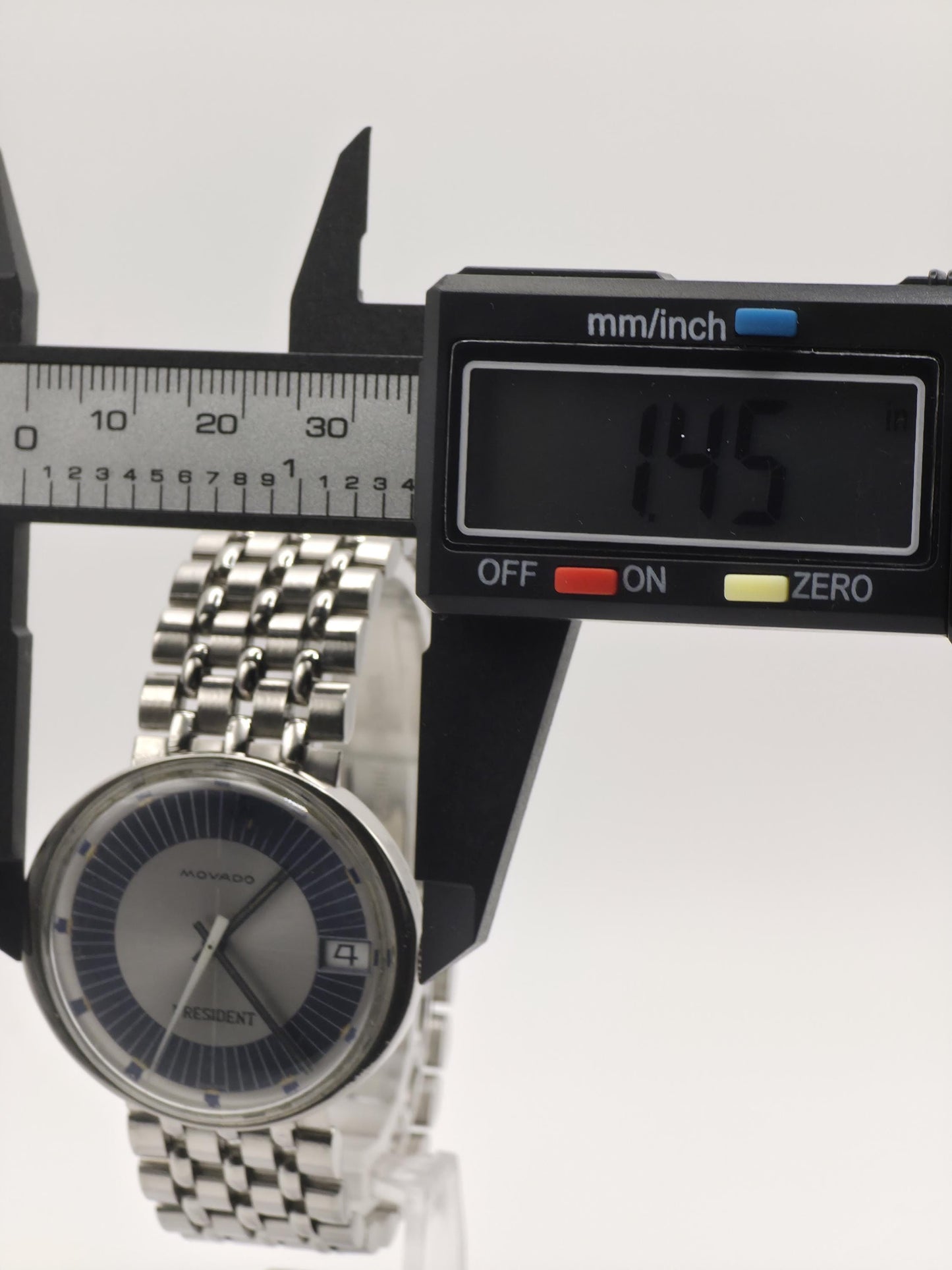 MOVADO President Vintage Men’s Watch – Swiss Made Silver & Blue Dial – 1970s Classic Design