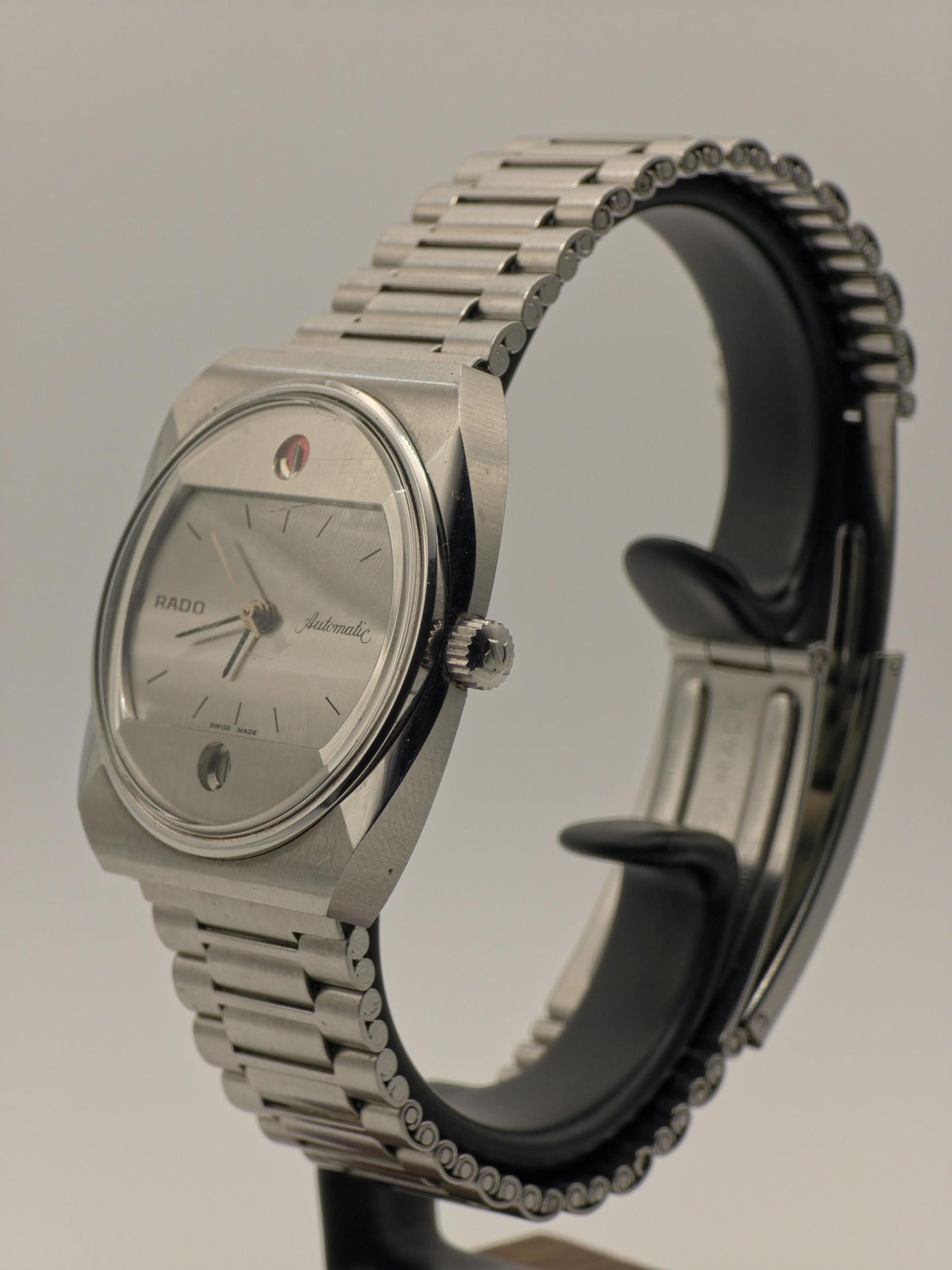 Rado Automatic Date | 1970s Swiss Made | Grey Dial | Vintage Stainless Steel Watch | Collectible Timepiece
