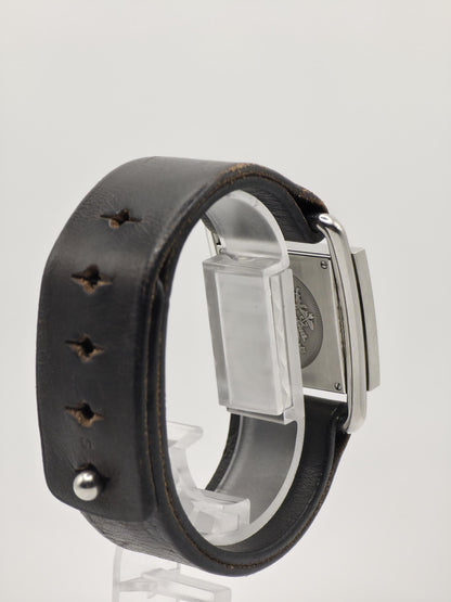 Hermès Paris Carré Quartz Men’s Watch – Swiss Made Minimalist Design