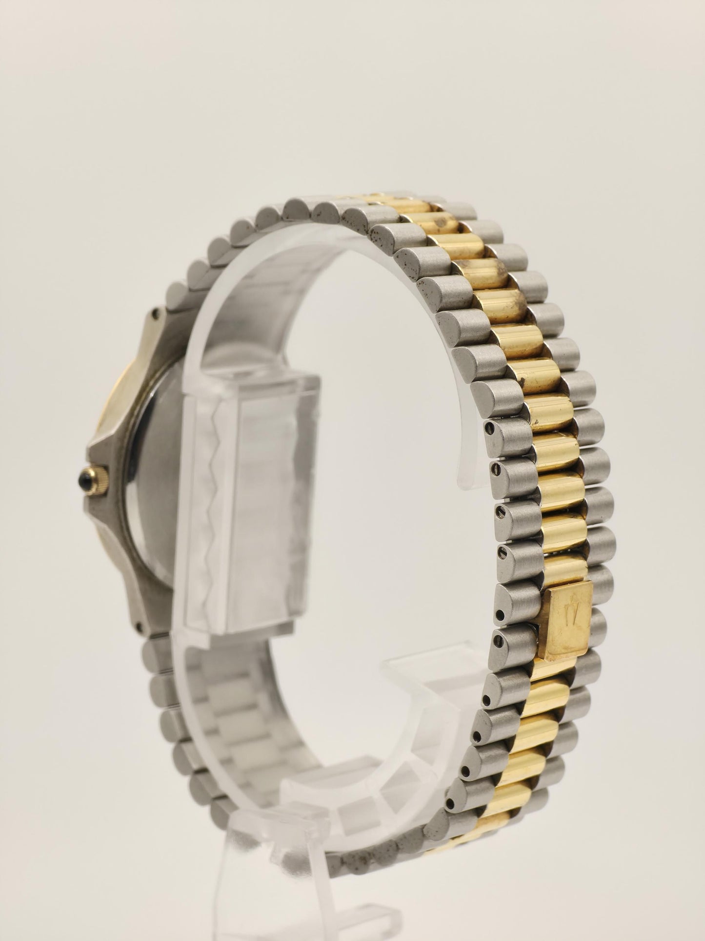 Vintage Bulova Quartz Watch | Two-Tone Stainless Steel Dress Watch