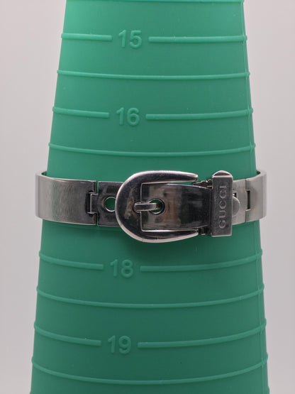 Vintage Gucci Quartz Watch | Swiss Made Women’s Bracelet Watch | Black Dial & Silver-Tone Case | 1990s–2000s Minimalist Luxury Timepiece