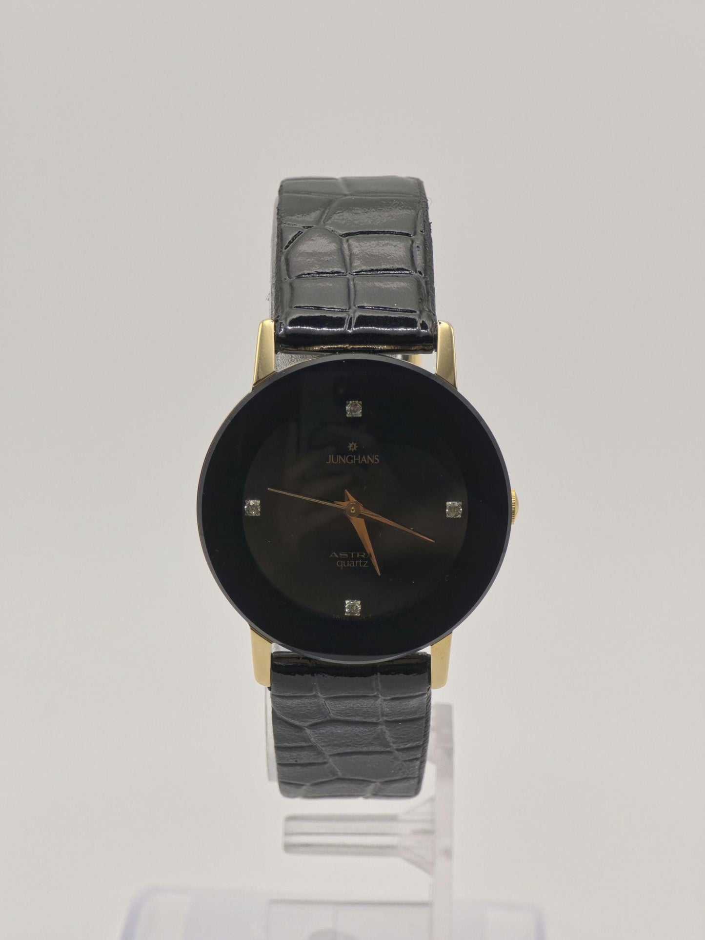 JUNCHANS Astra Quartz – Black Onyx Dial – Gold-Tone Case – Box & Warranty