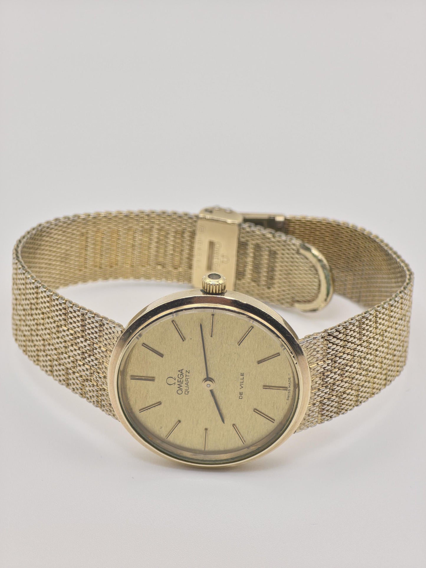 Vintage OMEGA De Ville Watch Gold Tone Quartz Thin Dress Watch Unisex Milanese Mesh Bracelet Minimalist Gift