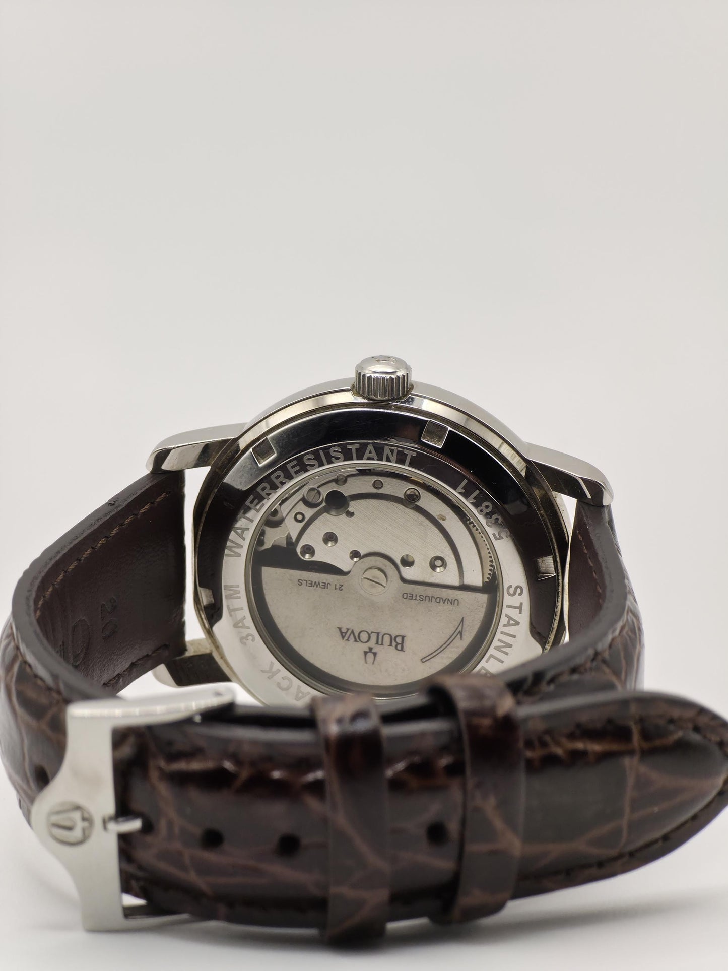 Bulova Automatic Men’s Watch – Swiss Made, Classic Silver Dial, 2000s