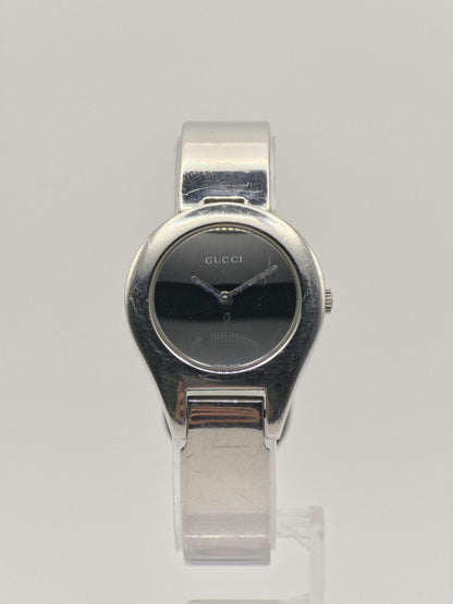 Vintage Gucci Quartz Watch | Swiss Made Women’s Bracelet Watch | Black Dial & Silver-Tone Case | 1990s–2000s Minimalist Luxury Timepiece