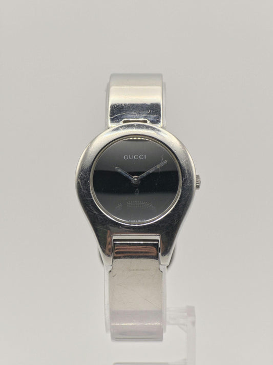 Vintage Gucci Quartz Watch | Swiss Made Women’s Bracelet Watch | Black Dial & Silver-Tone Case | 1990s–2000s Minimalist Luxury Timepiece