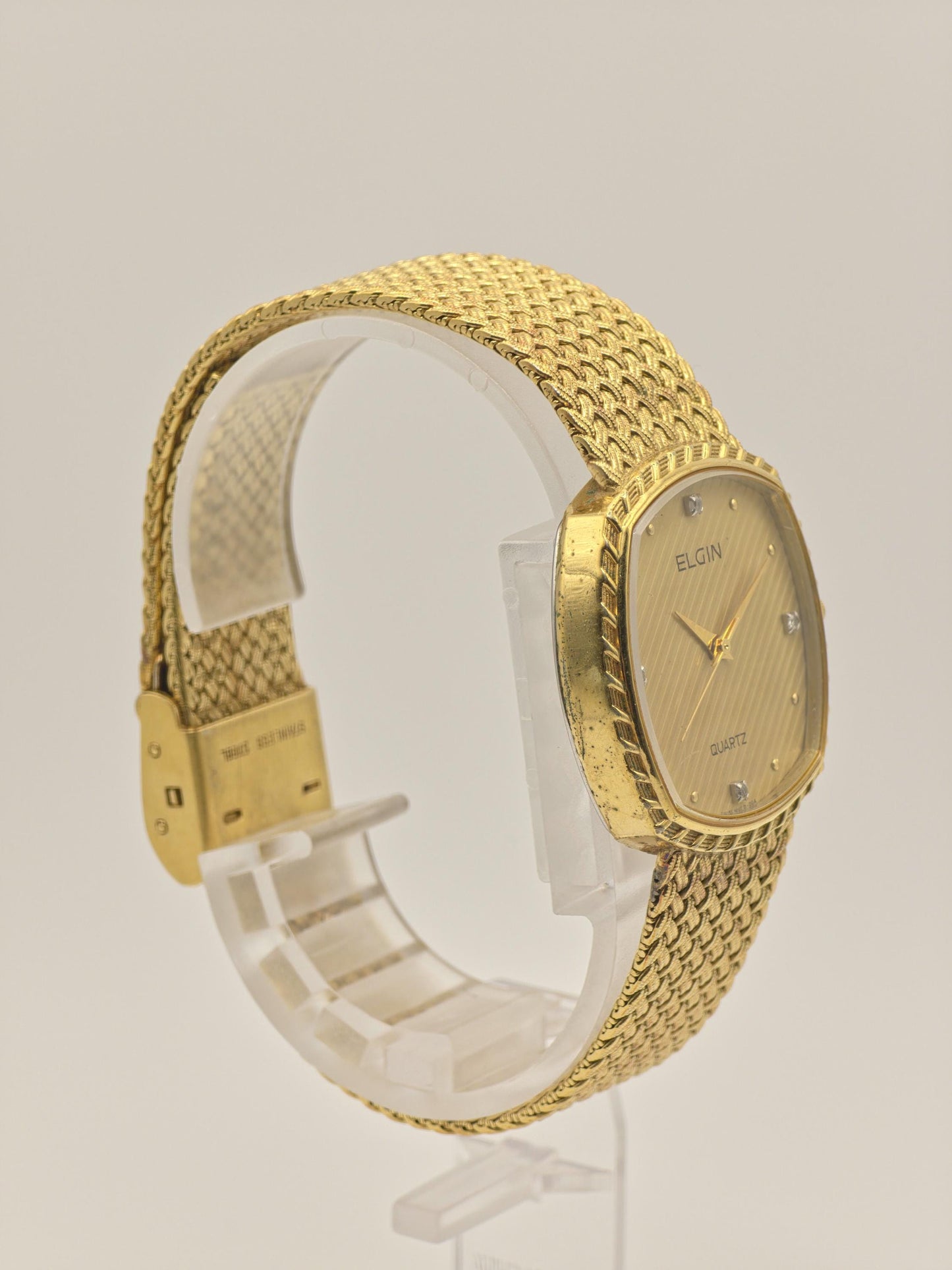 Vintage Elgin Swiss Quartz Gold-Tone Dress Watch – Diamond Index Dial & Textured Mesh Bracelet – 1980s Swiss Made