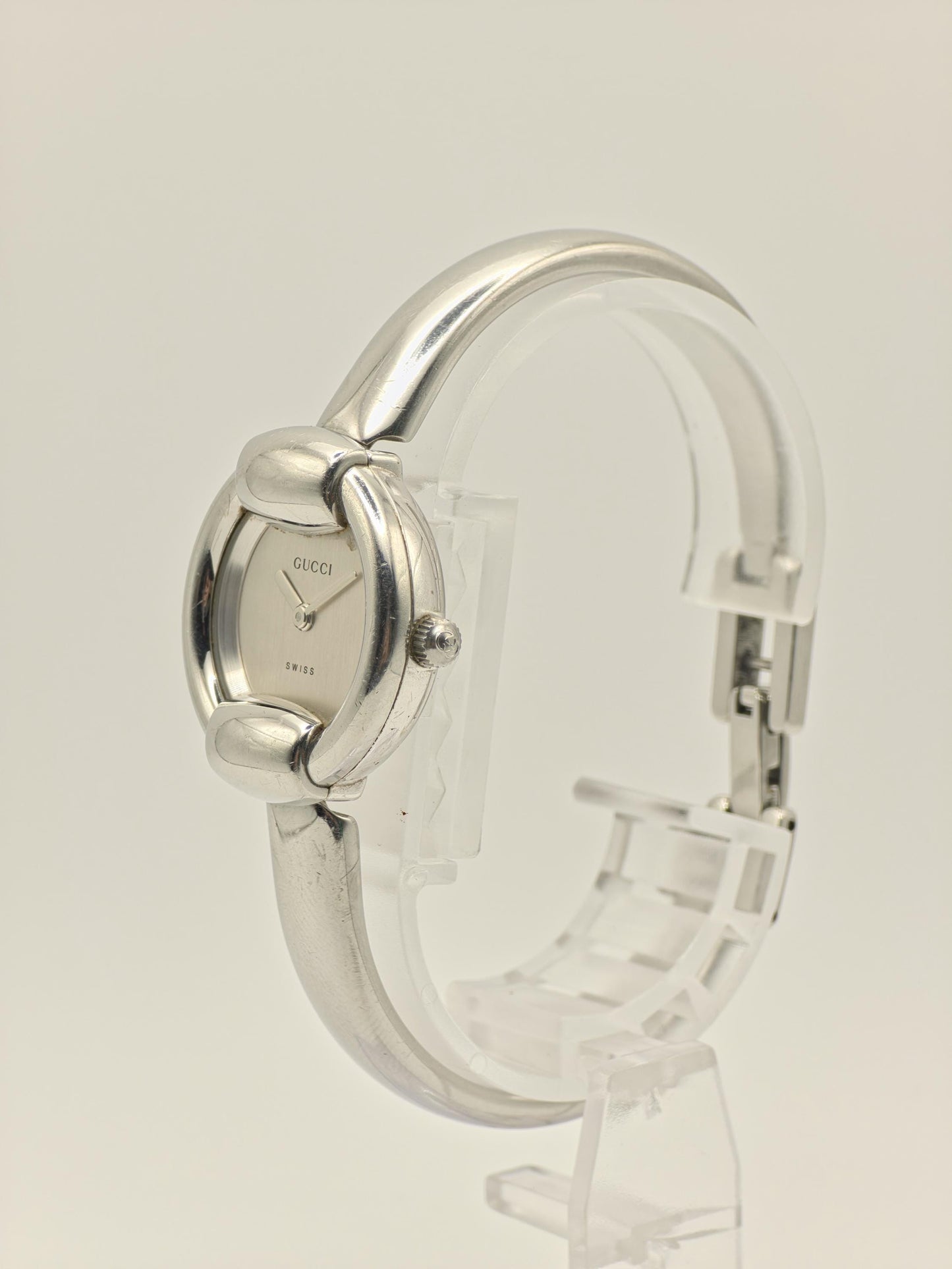 Vintage Gucci 1400L Ladies Bangle Watch | Swiss Made Silver-Tone Oval Case | Minimalist Luxury Design | Quartz Dress Timepiece