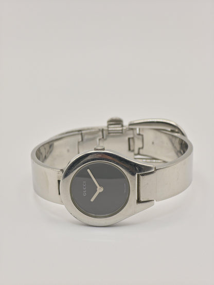 Vintage Gucci Quartz Watch | Swiss Made Women’s Bracelet Watch | Black Dial & Silver-Tone Case | 1990s–2000s Minimalist Luxury Timepiece