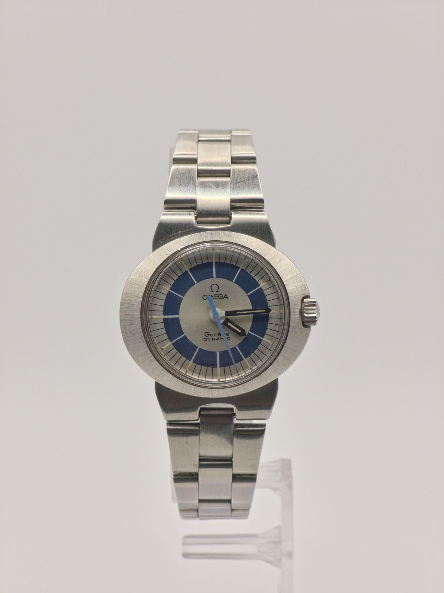 Vintage Omega Genève Dynamic Automatic Watch – 1970s Swiss Made Blue Bullseye Dial