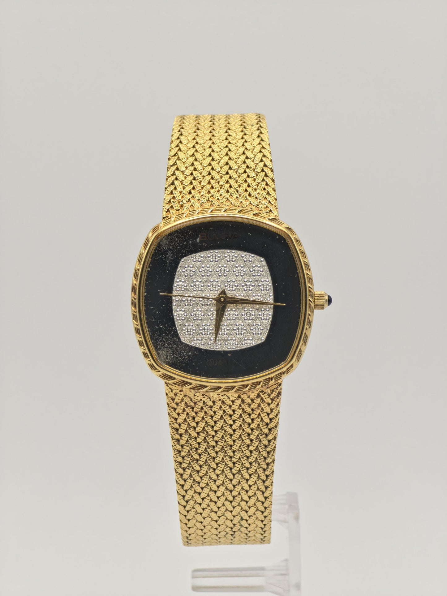 Vintage Bulova Couple Watch Set | Gold-Tone Diamond-Style Dial, Swiss Quartz