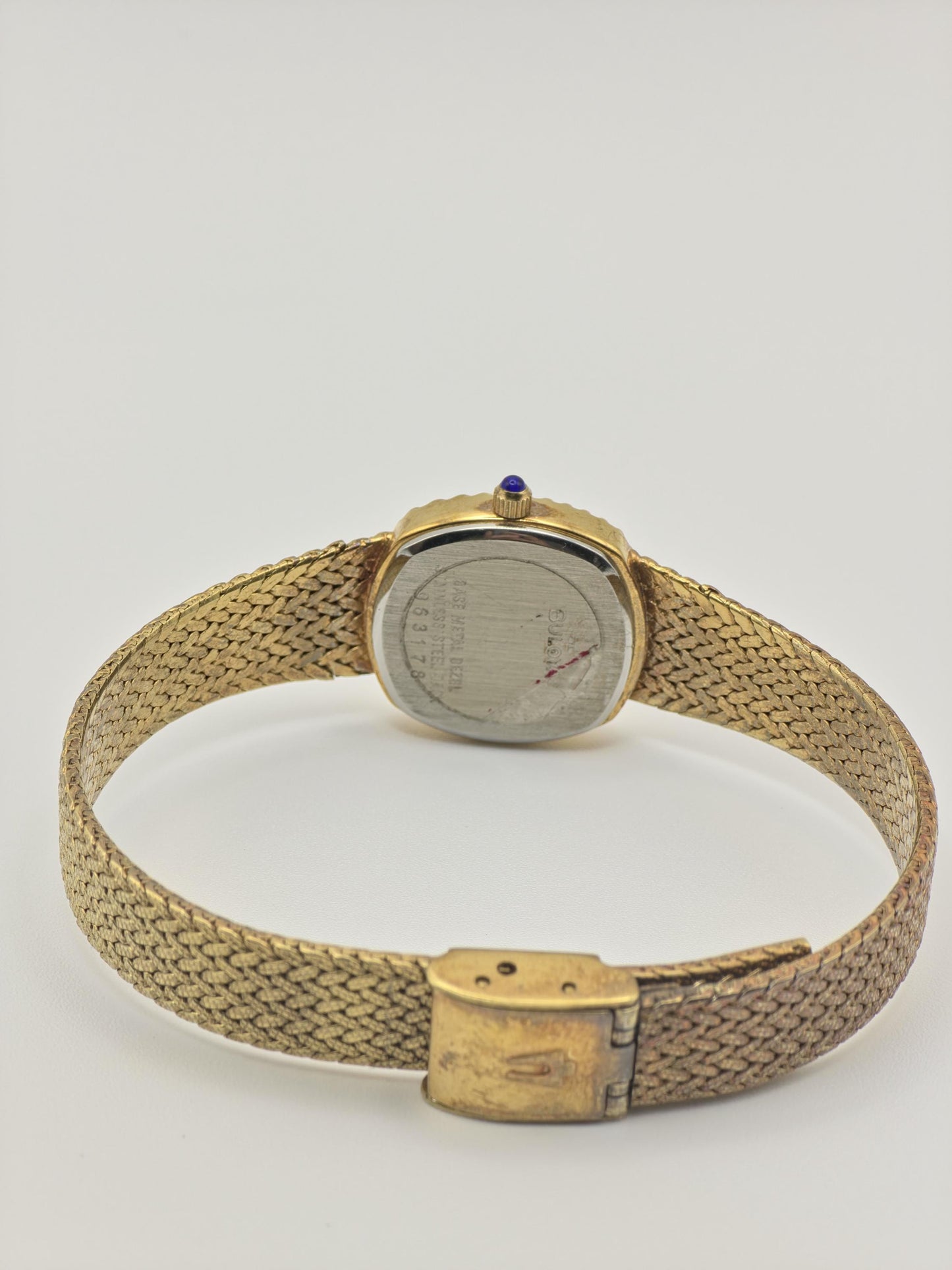 Vintage Bulova Couple Watch Set | Gold-Tone Diamond-Style Dial, Swiss Quartz