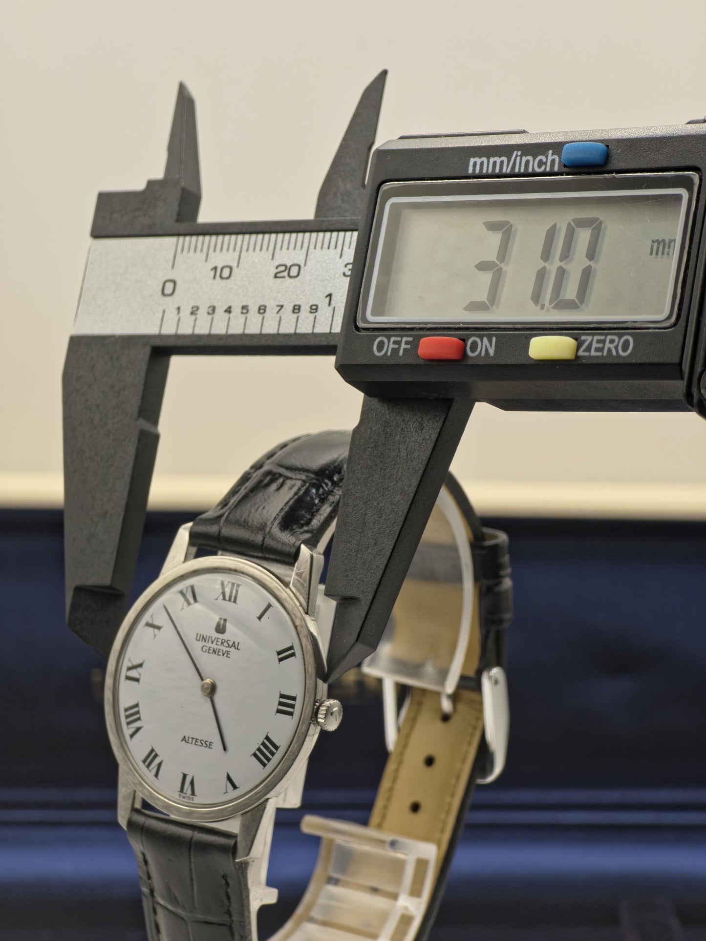 Vintage Universal Genève Altesse Watch | Swiss Mechanical, Black Leather, w/ Box