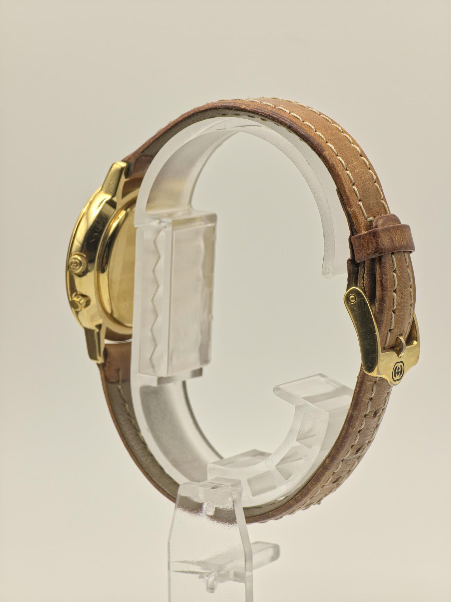 GUCCI 3800JR Quartz Men Watch – Gold-Tone Bezel, Small Seconds Subdial, Date Display – Swiss Made Vintage Dress Watch – With Original Box
