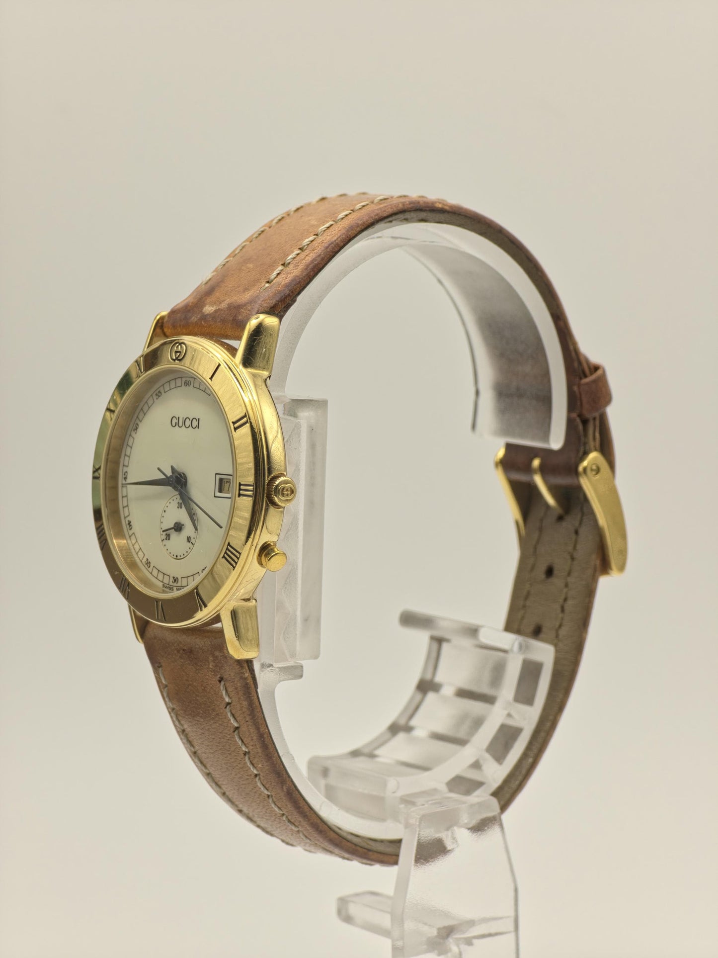 GUCCI 3800JR Quartz Men Watch – Gold-Tone Bezel, Small Seconds Subdial, Date Display – Swiss Made Vintage Dress Watch – With Original Box