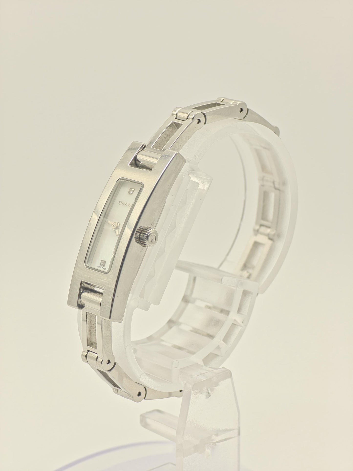 Gucci 3900L Silver Ladies Watch Mother of Pearl Dial Diamond Markers Swiss Made Box Papers Extra Links