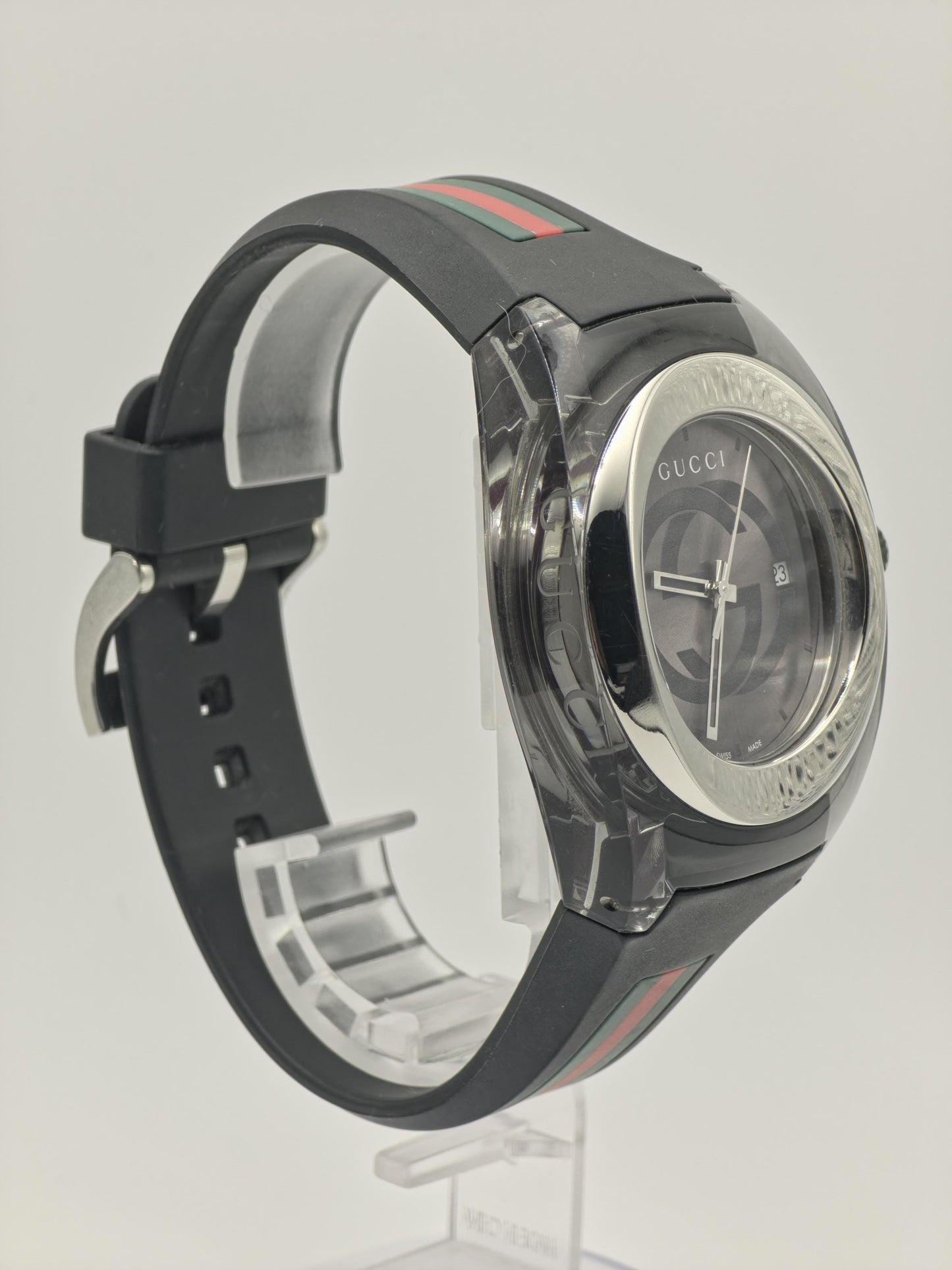 Gucci Sync Mens Black Sport Watch Ref 137.1 Swiss Made Date Rubber Strap Box Certified