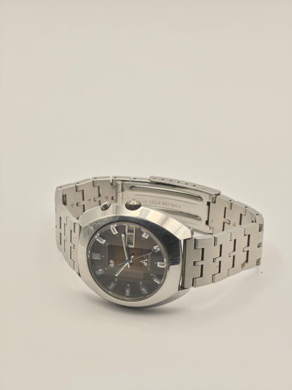 Vintage ORIENT Automatic Watch, Faceted Crystal, 1970s Japanese Made