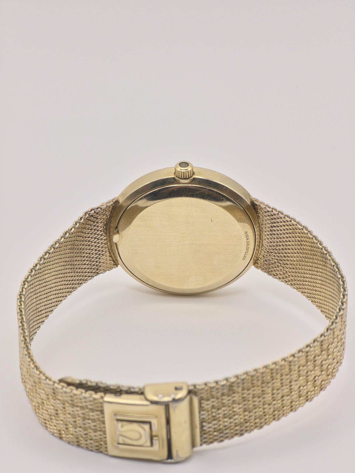 Vintage OMEGA De Ville Watch Gold Tone Quartz Thin Dress Watch Unisex Milanese Mesh Bracelet Minimalist Gift