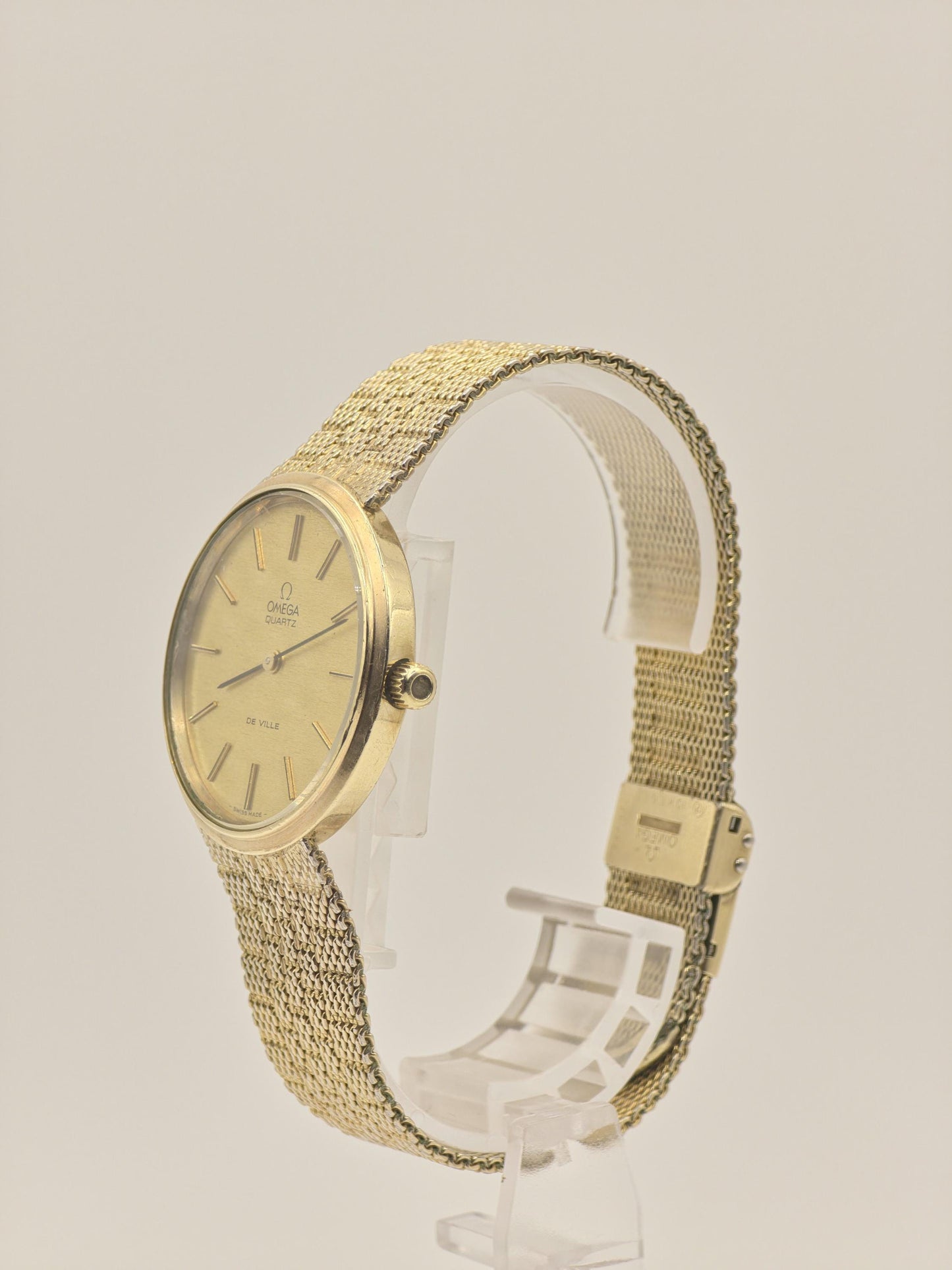 Vintage OMEGA De Ville Watch Gold Tone Quartz Thin Dress Watch Unisex Milanese Mesh Bracelet Minimalist Gift
