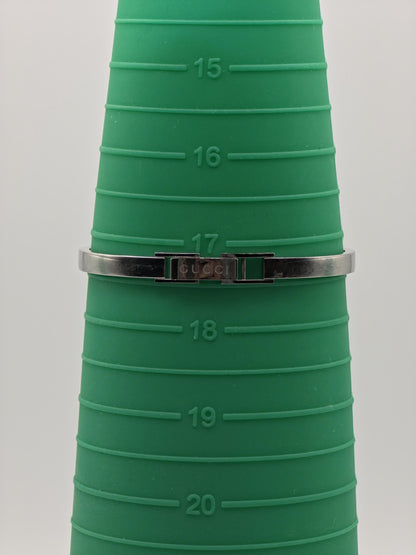 Gucci 105 Women’s Stainless Steel Quartz Watch – Black Dial – Swiss Made – Elegant Bangle Style