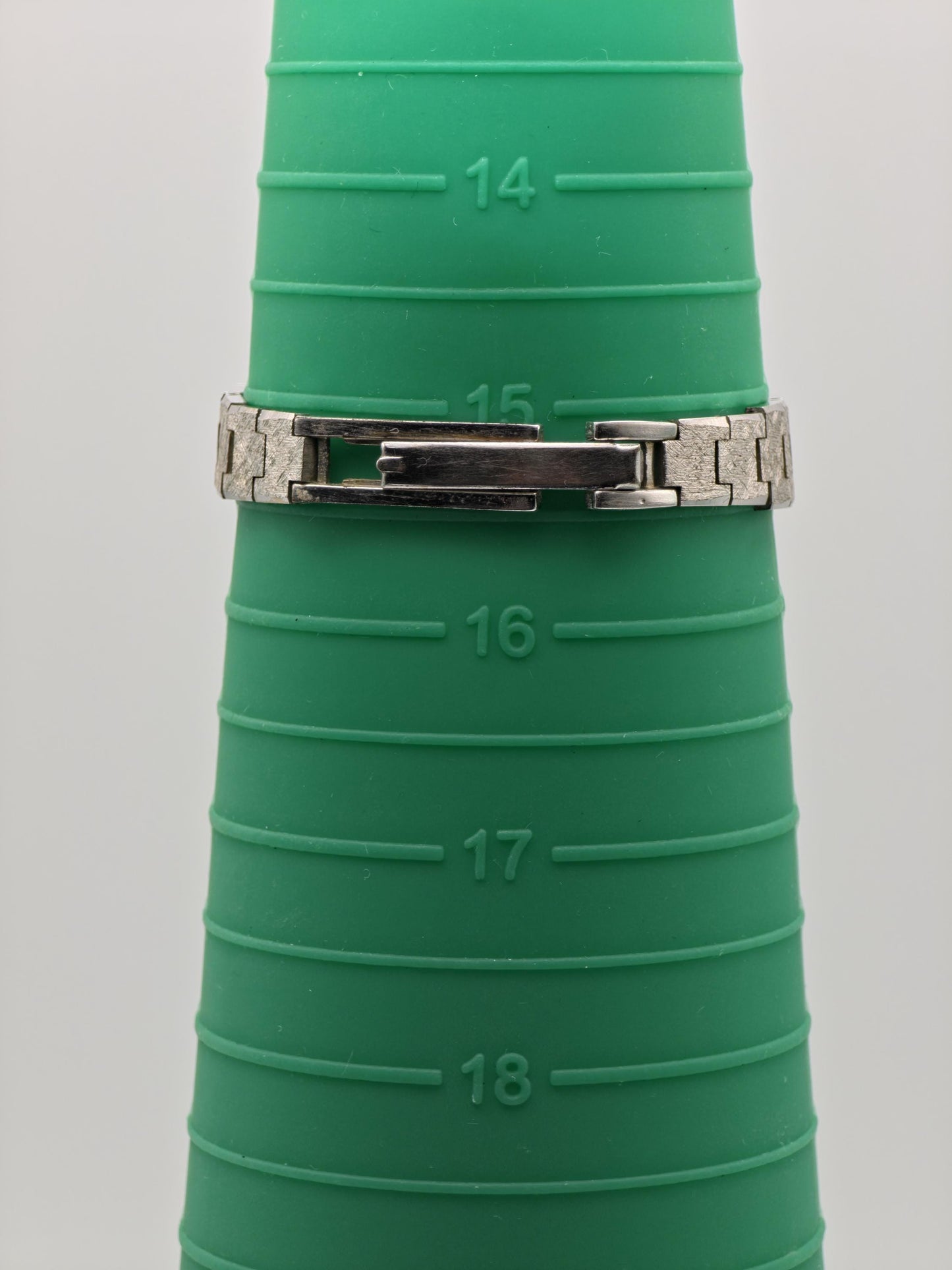 Yema Paris 746313 Ladies Vintage Silver-Tone Watch – Textured Bracelet – Classic French Design