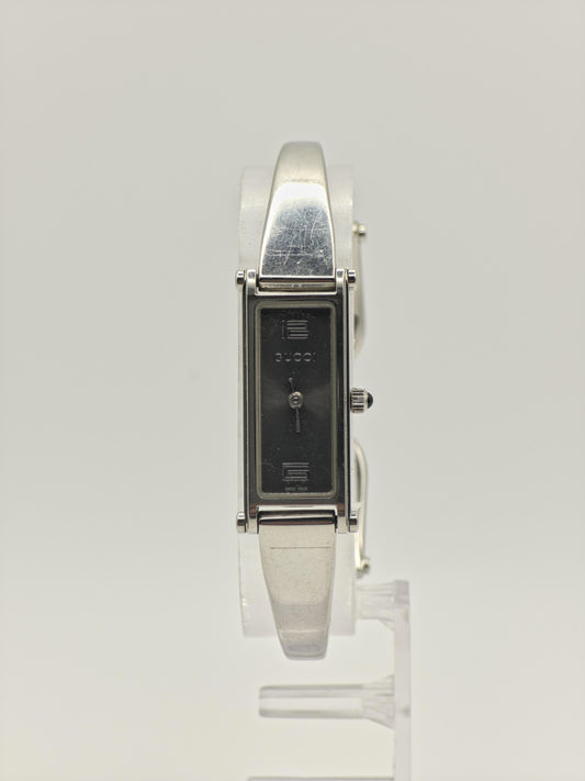 Gucci 1500L Ladies Swiss-Made Watch – Silver Bangle Bracelet – Black Rectangular Dial – Vintage Luxury
