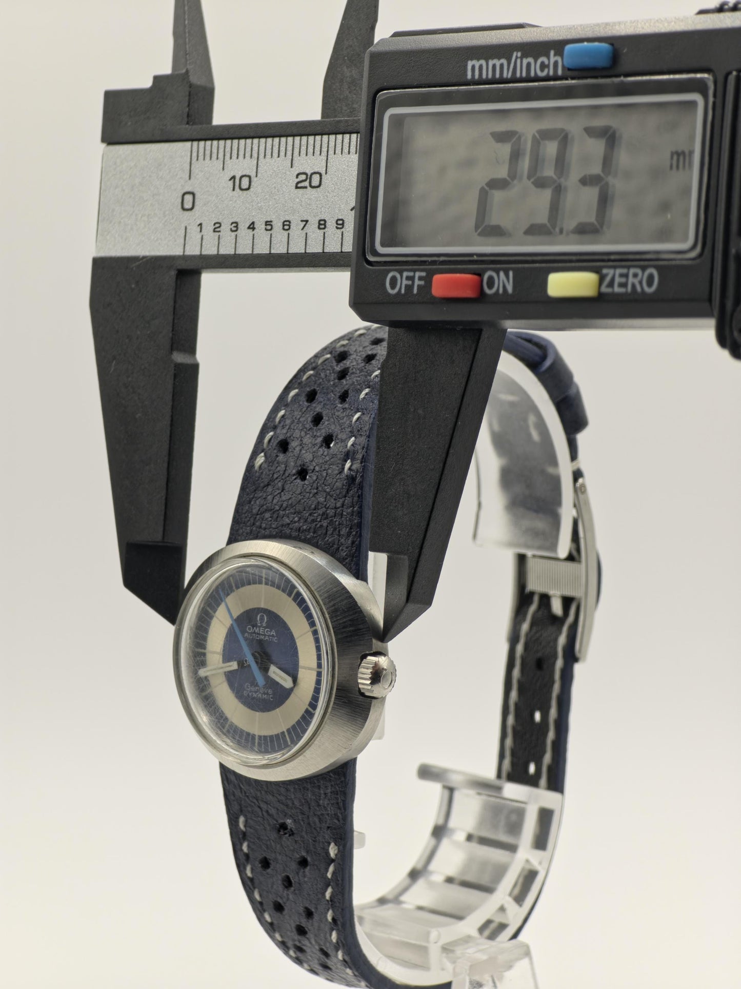Omega Genève Dynamic Automatic Watch – 1970s Blue Bullseye Dial