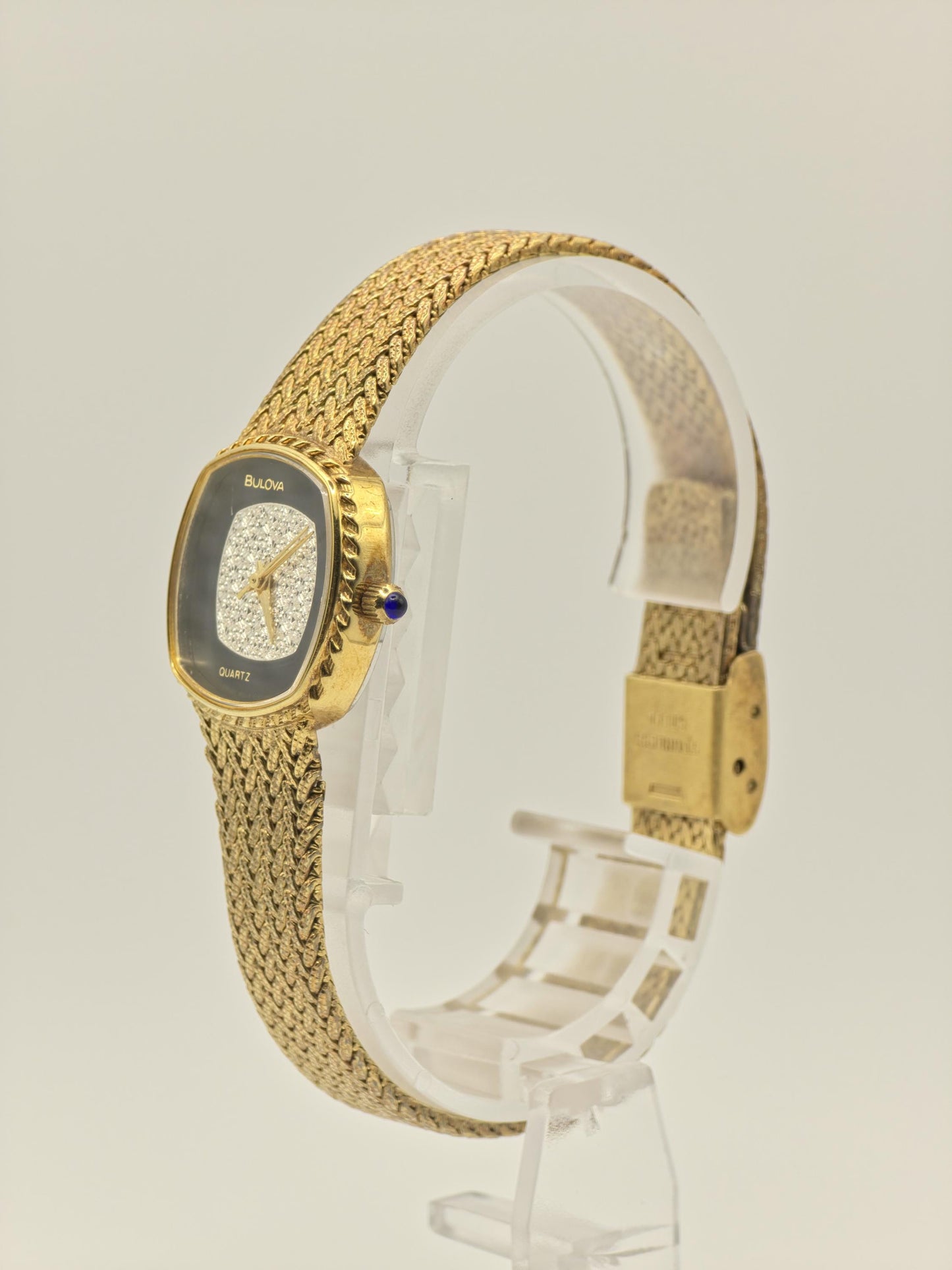 Vintage Bulova Couple Watch Set | Gold-Tone Diamond-Style Dial, Swiss Quartz