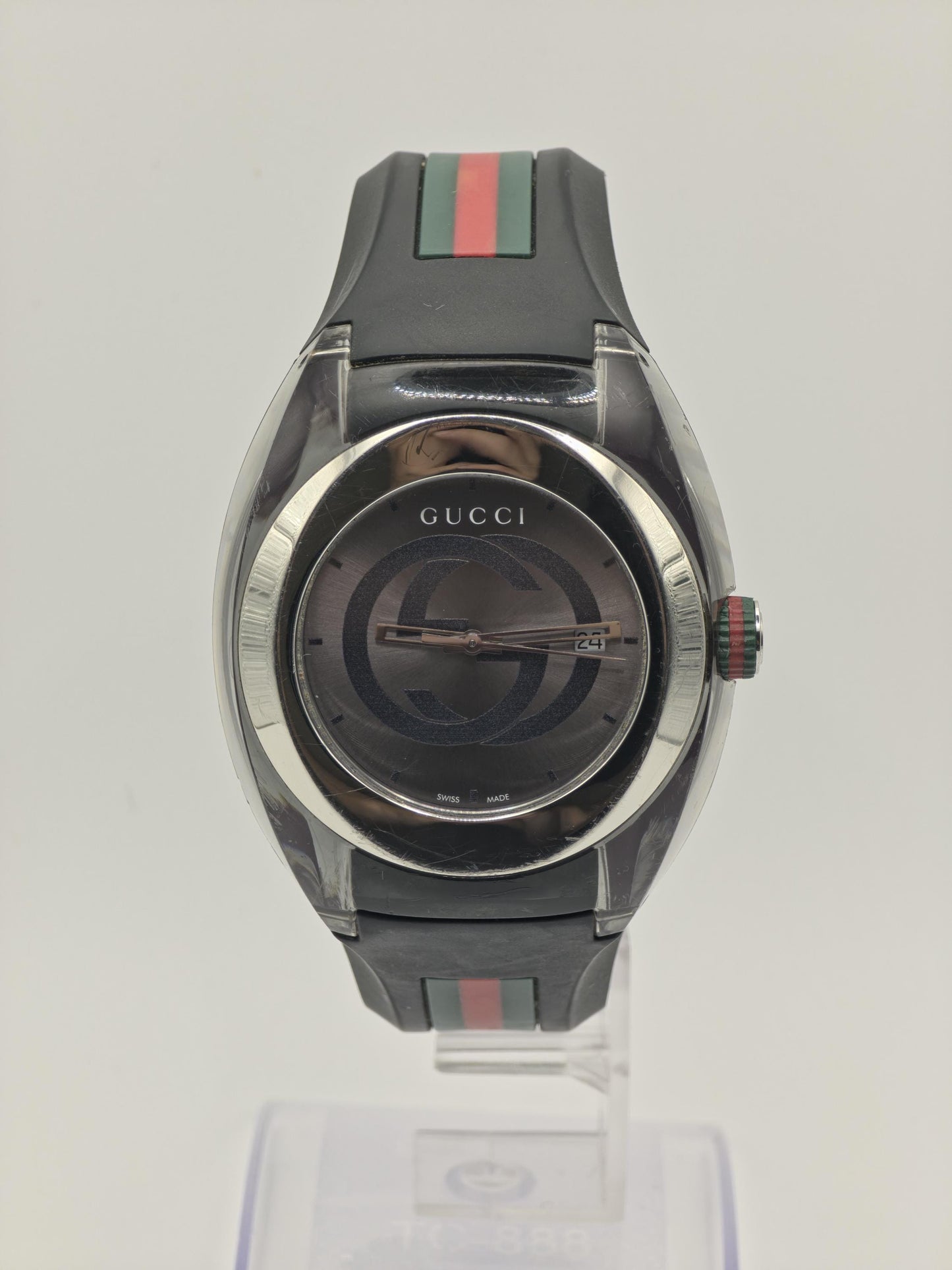 Gucci Sync Black Mens Watch Swiss Quartz Black Dial Rubber Strap Box Papers Modern Sports Style