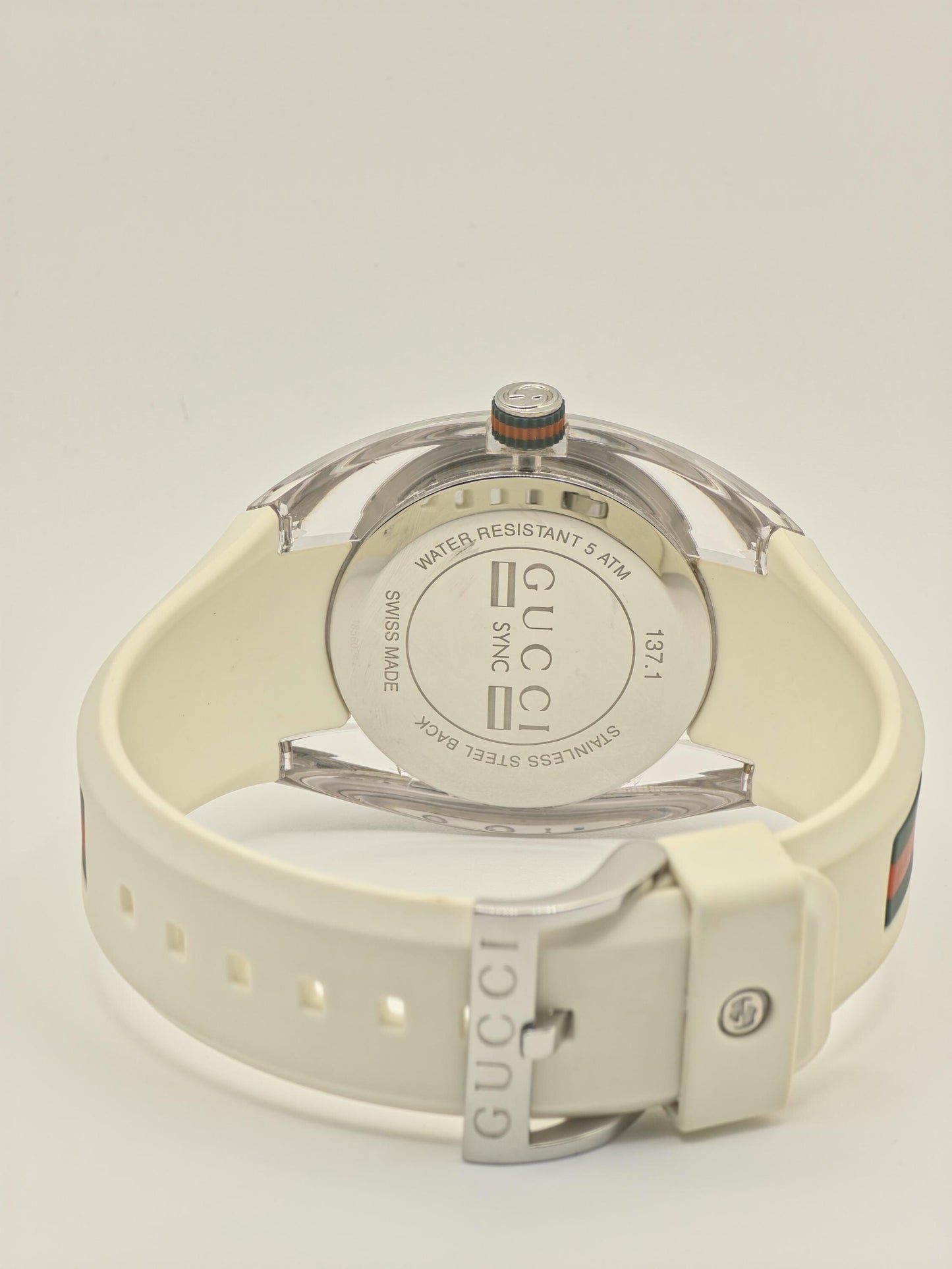 Gucci Sync White Mens Watch Swiss Quartz Silver Dial Rubber Strap Box Papers Modern Designer Sports Style