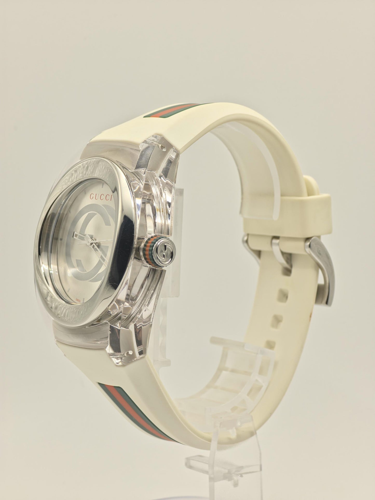 Gucci Sync White Mens Watch Swiss Quartz Silver Dial Rubber Strap Box Papers Modern Designer Sports Style