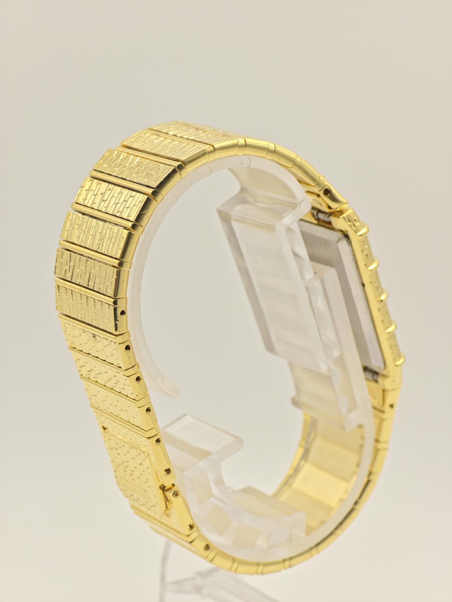 Vintage Rado Gold-Tone Quartz Watch – Textured Bracelet, Swiss Made
