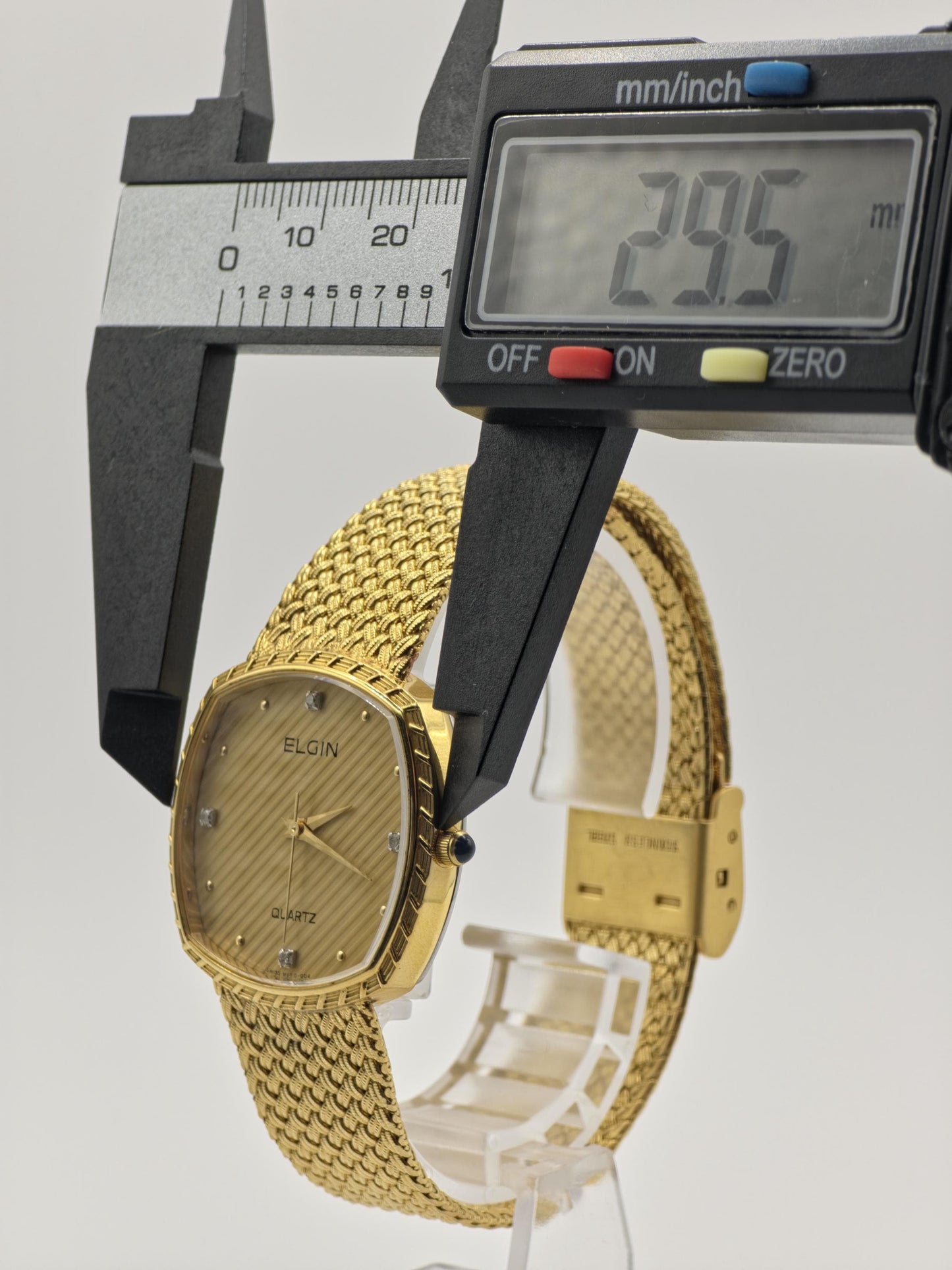 Vintage Elgin Swiss Men’s Watch – Gold-Tone Weave Bracelet