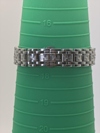 Fendi 750L Quartz Stainless Steel Watch Sapphire Crystal Women Boxed | - 57