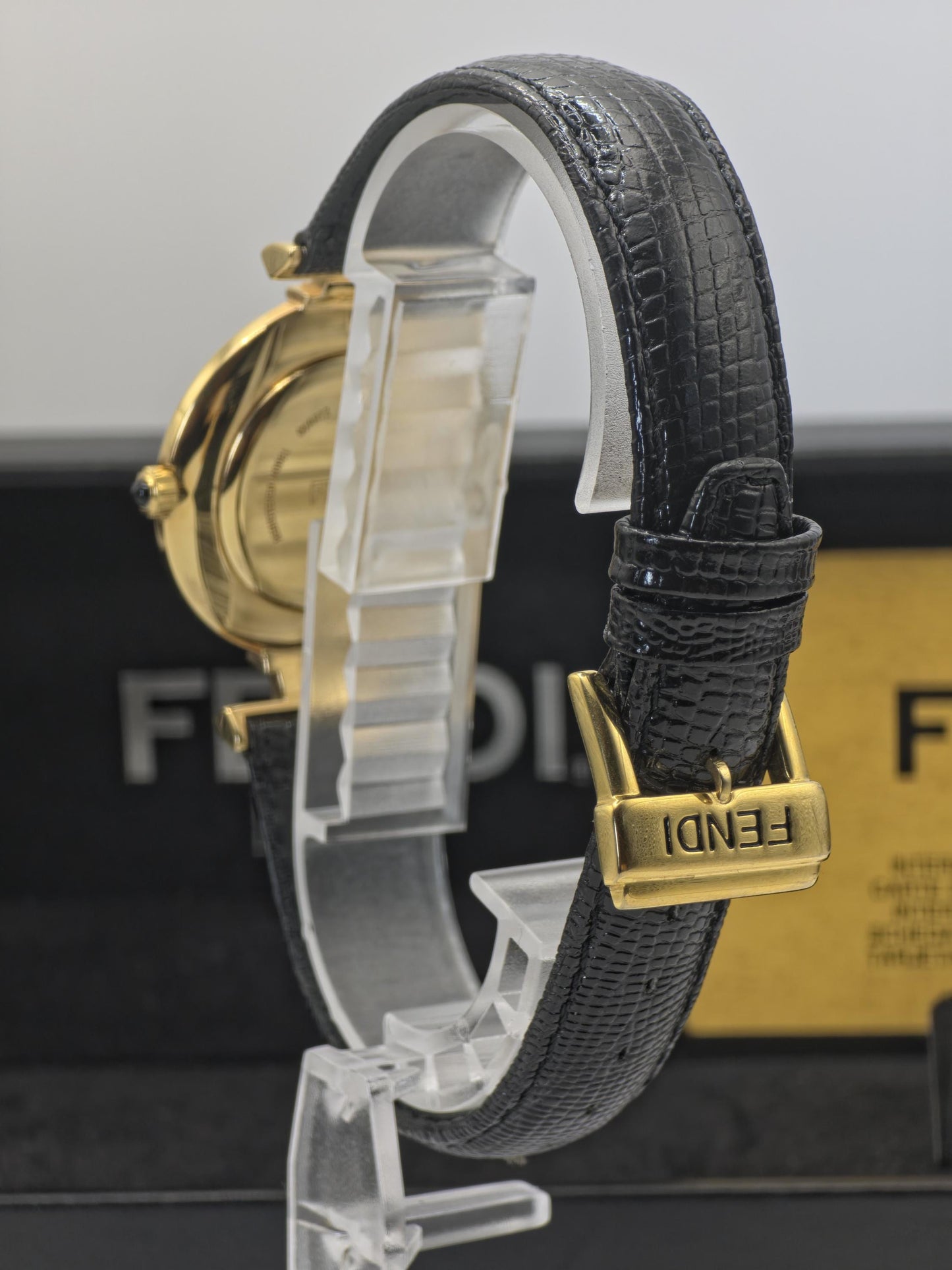 Fendi 320G Quartz Wristwatch Black Dial Gold Tone Case Leather Strap Box Guarantee | - 64