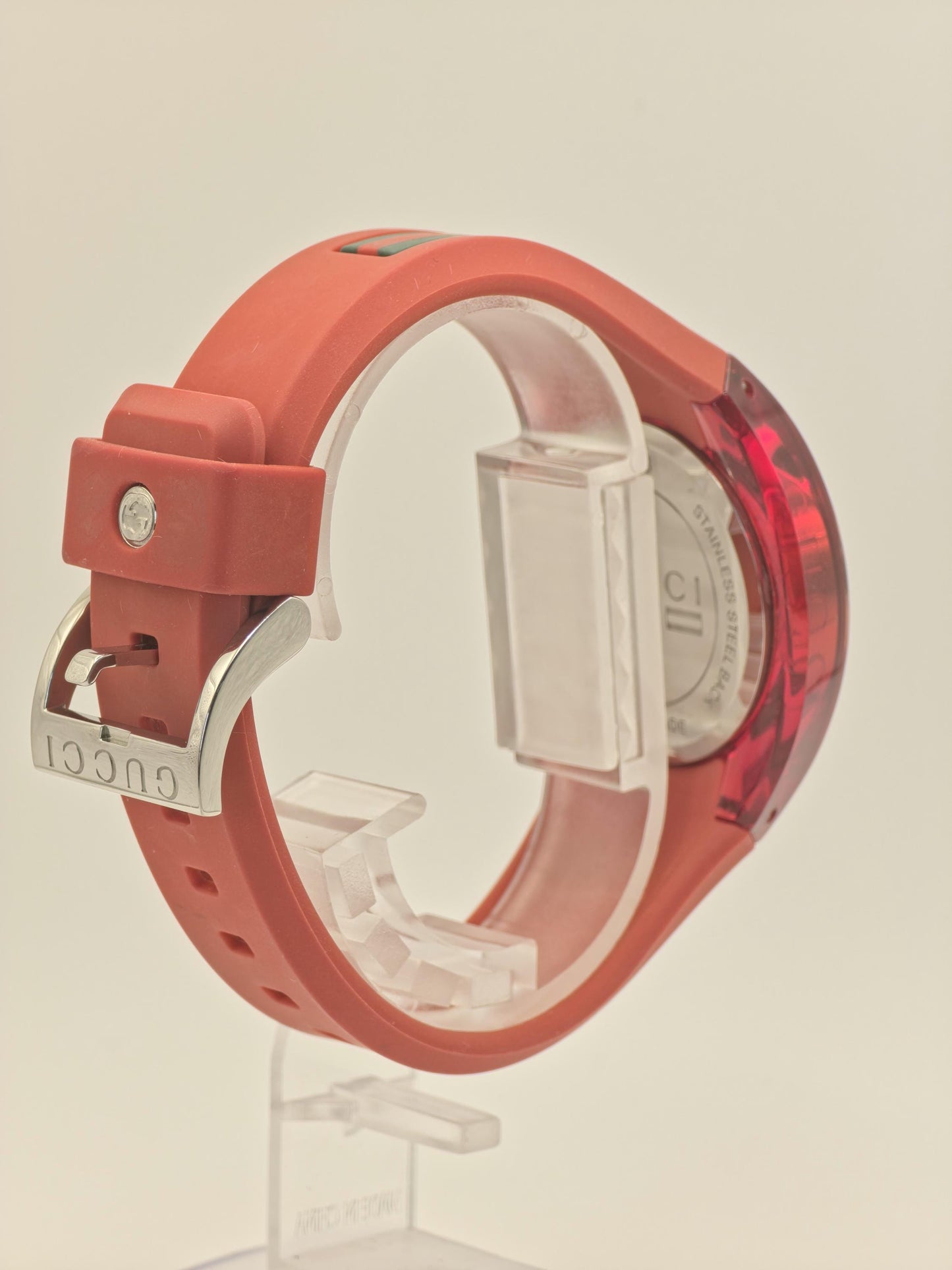 Gucci Sync 137.3 Women's Red Silicone Strap Swiss Quartz Watch 5ATM | - 72