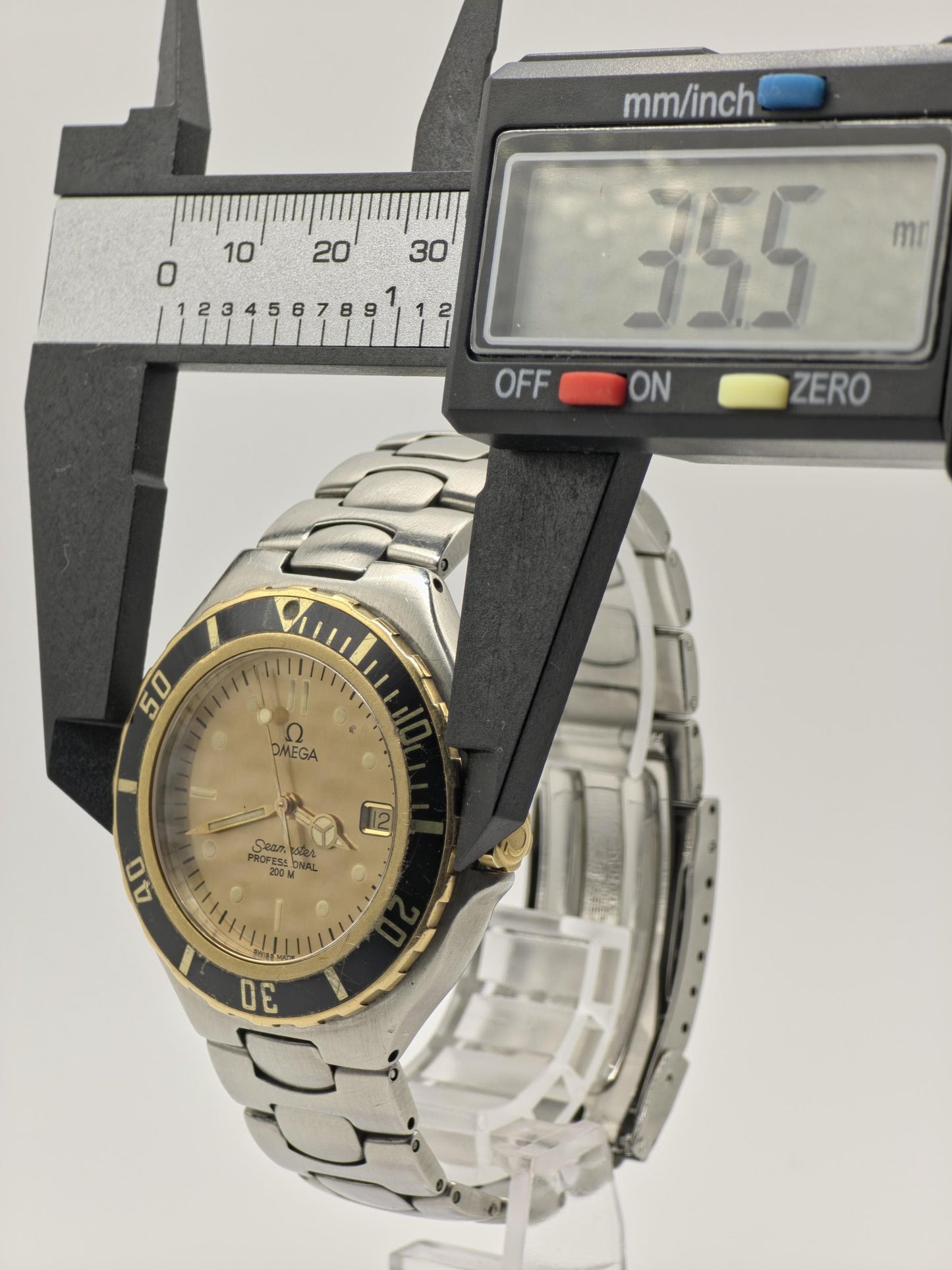 Omega Seamaster Professional 200M Vintage Quartz Watch | Swiss Made | Mens Diver | Two Tone | Date - 19