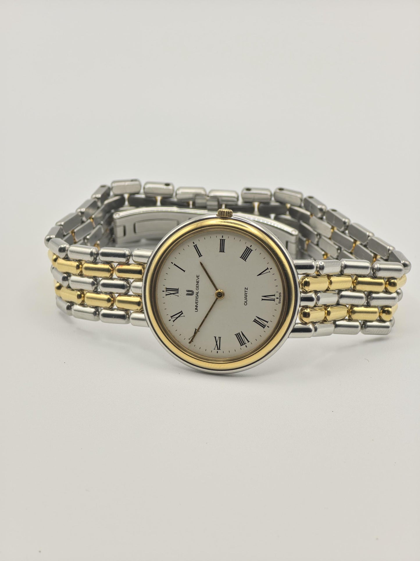 Universal Genève Quartz mens Watch Two-Tone Bracelet Roman Dial Ref. 633.019 | - 98