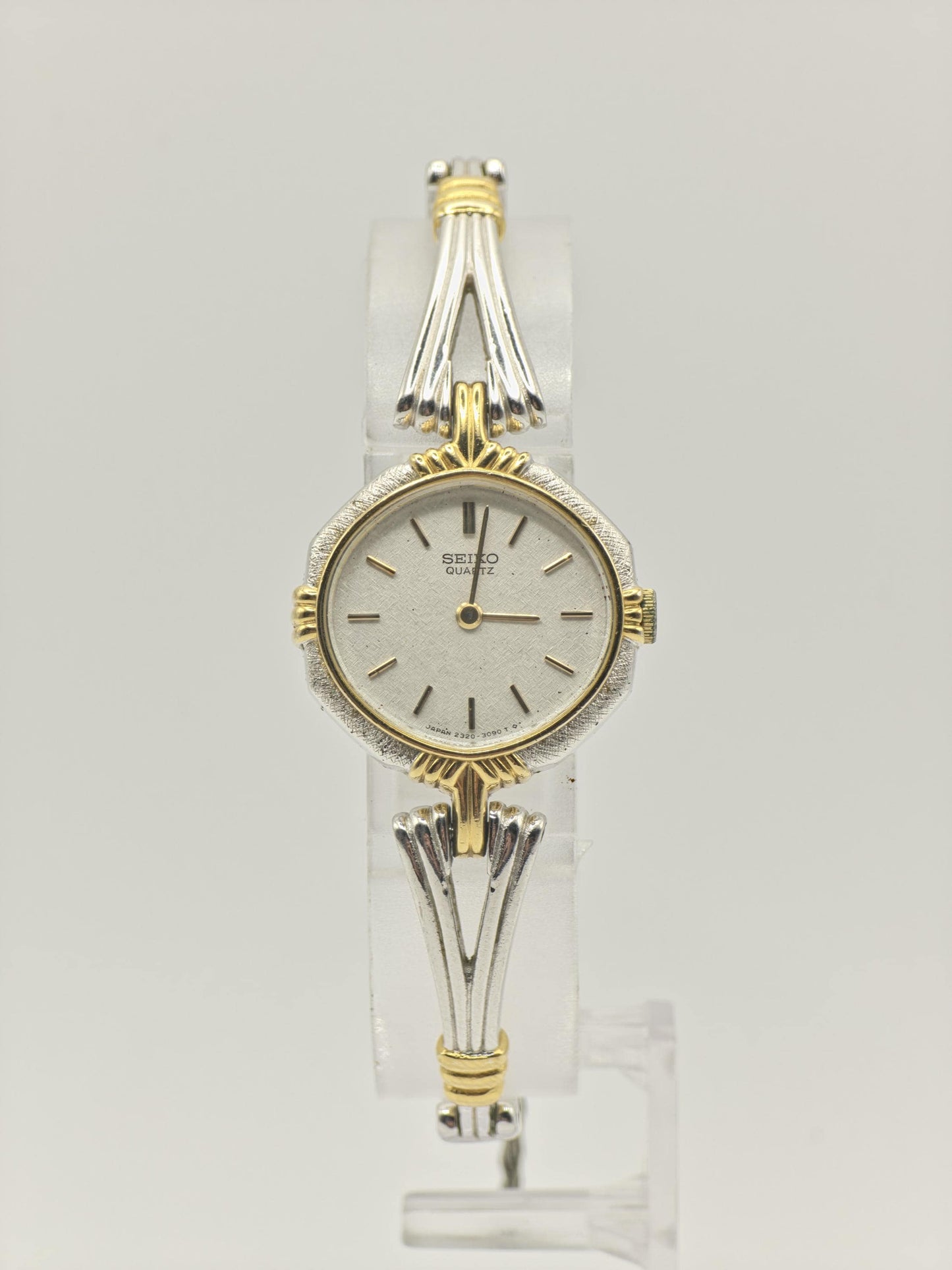 Seiko Women’s Quartz Watch Two-Tone Elegant Bracelet Silver Dial Ref. 2320-6490 | - 102
