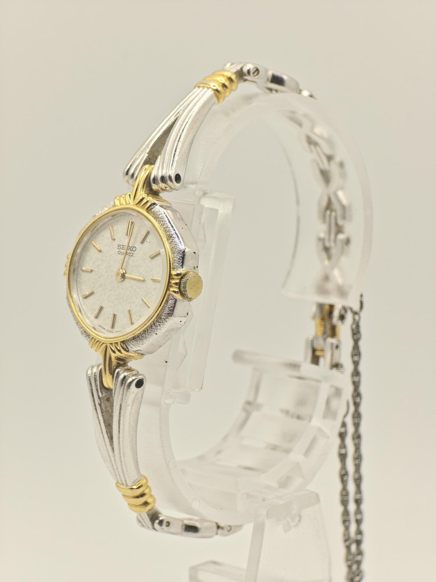 Seiko Women’s Quartz Watch Two-Tone Elegant Bracelet Silver Dial Ref. 2320-6490 | - 102