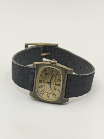 Vintage Yema Antichoc Women’s Watch Gold Tone Case Manual Wind Leather Strap | - 37