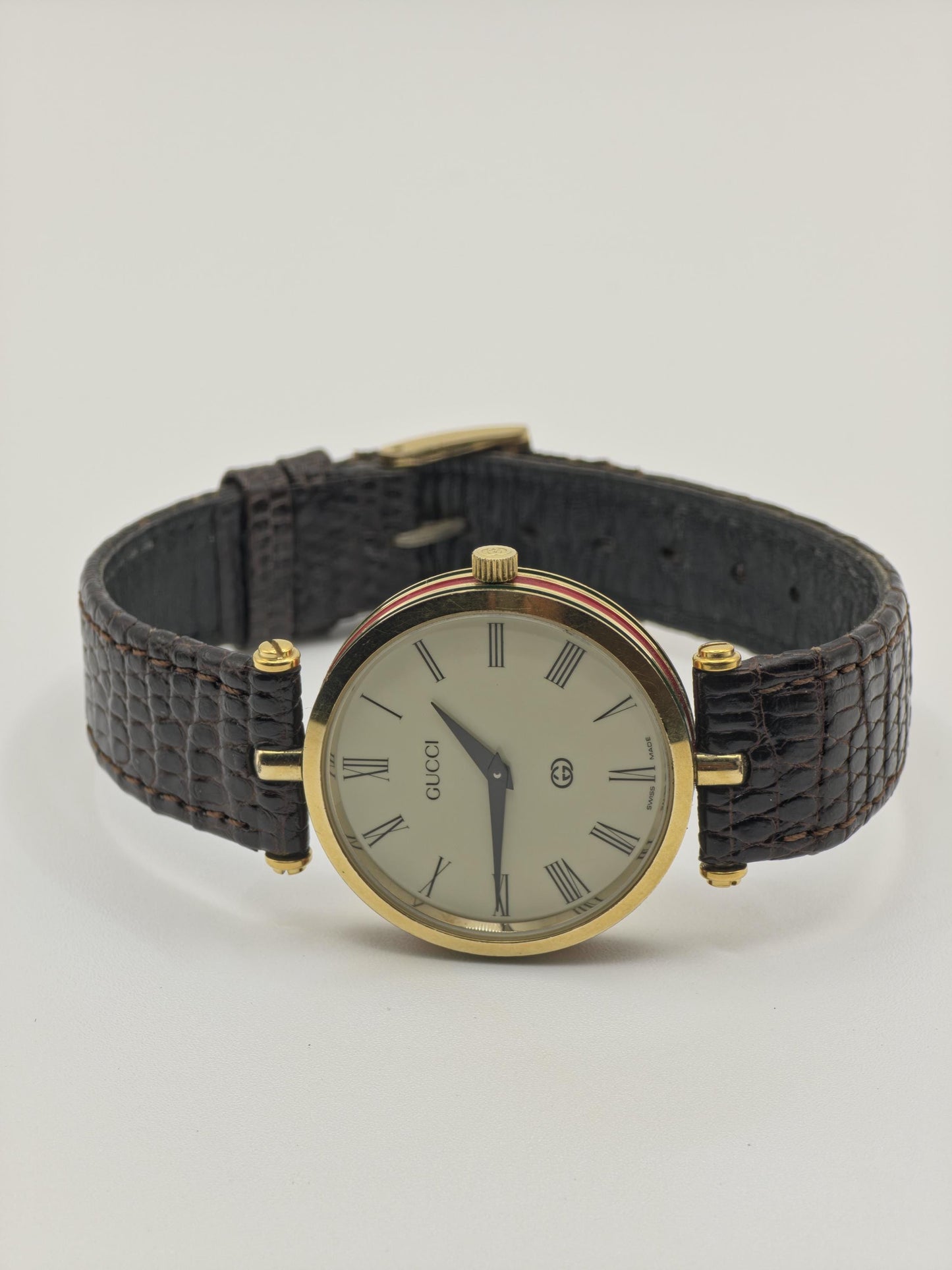 Gucci Swiss Made Quartz Watch Gold Tone Case Leather Strap Women Vintage | - 50